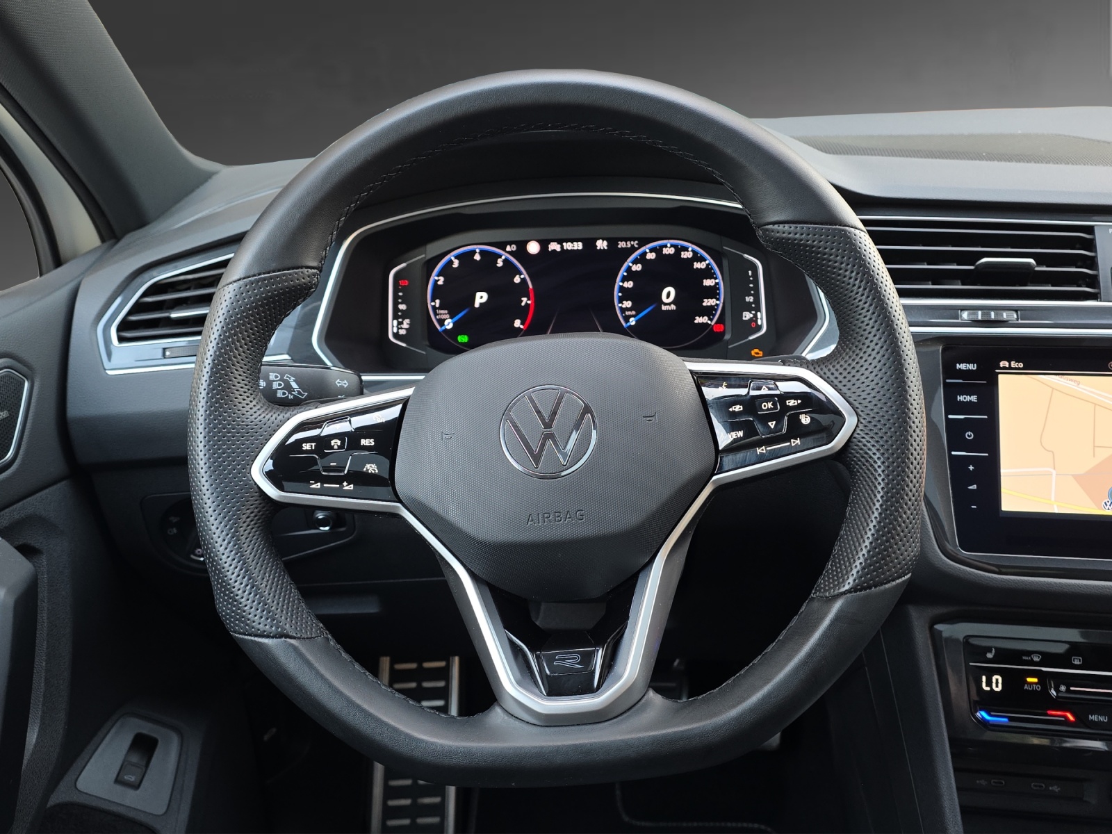 VW Tiguan 2.0TSI R-Line 4Motion DSG-image-8