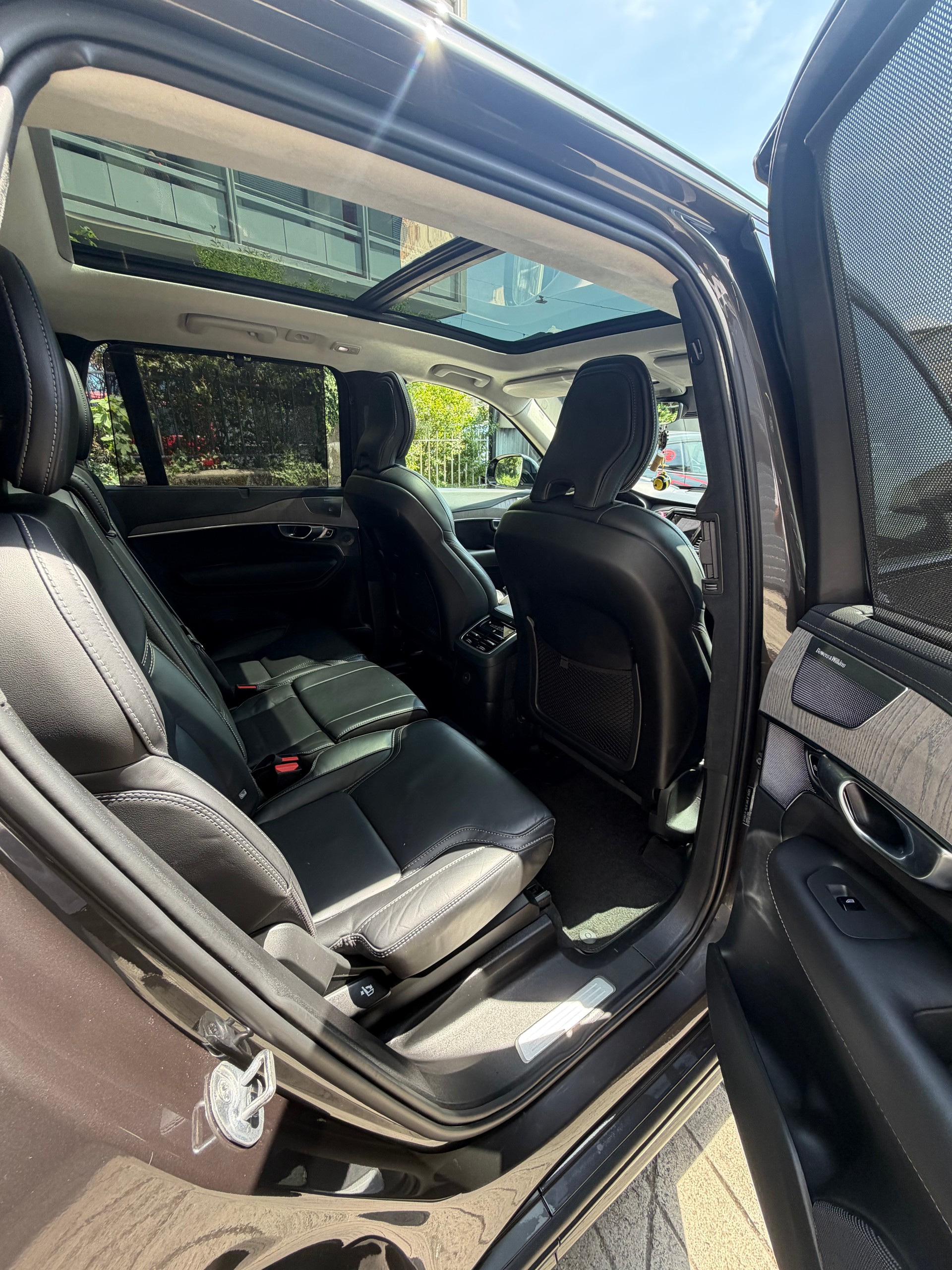 VOLVO XC90 T8 eAWD PluginHybrid Ultimate Dark Geartronic-image-9
