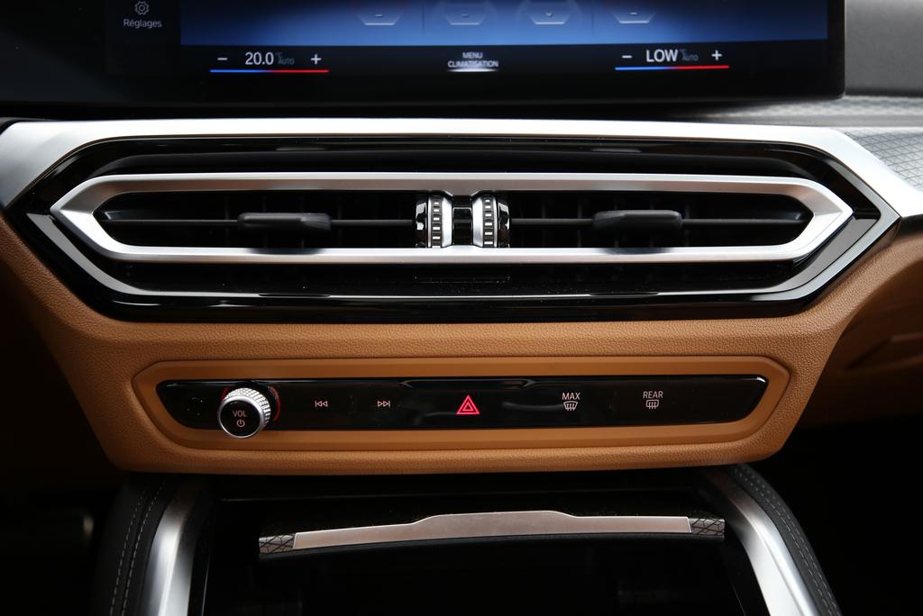 BMW 430i xDrive SAG Coupé-image-12