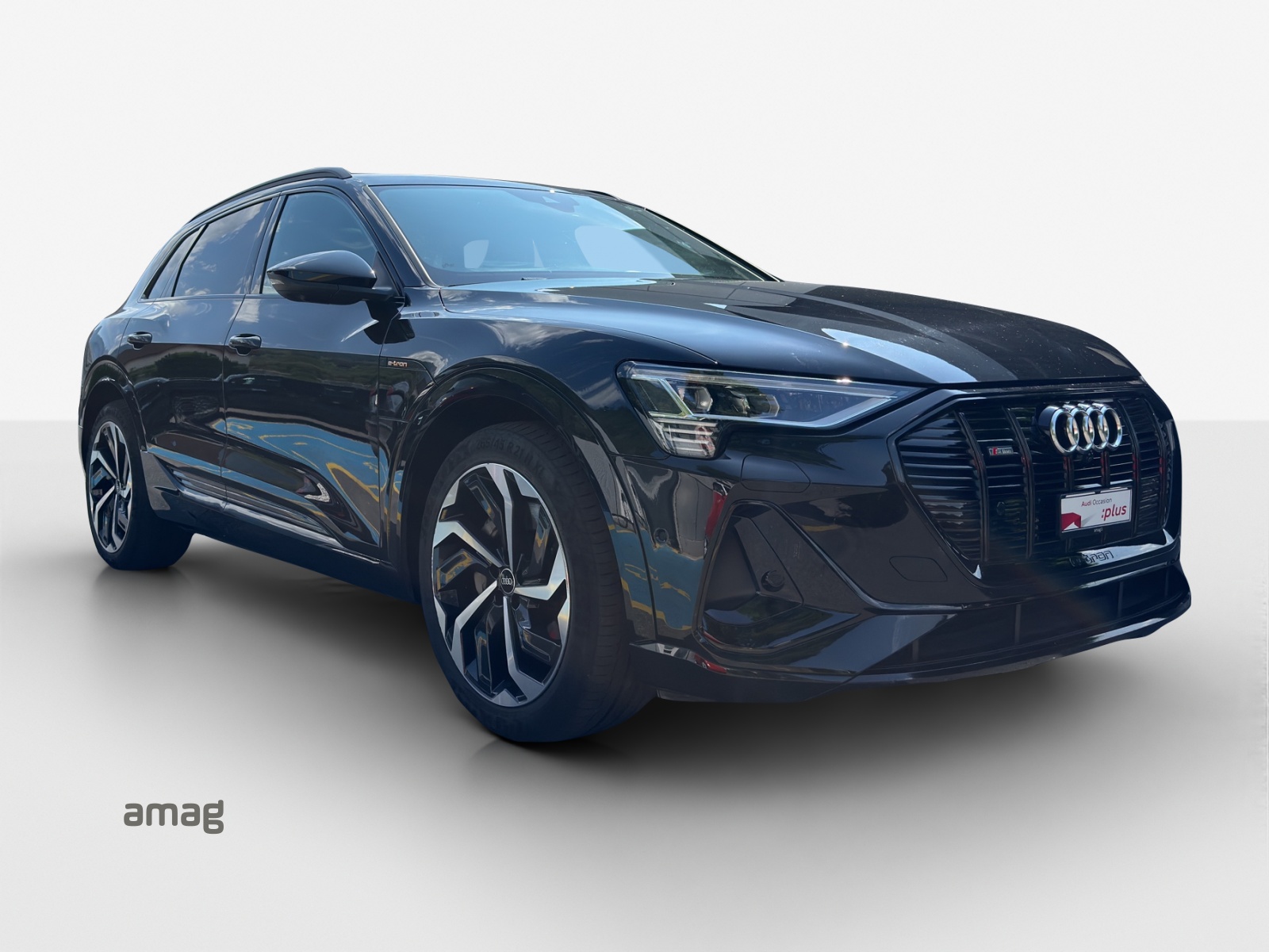 AUDI e-tron 55 S Line Black Edition quattro-image-5