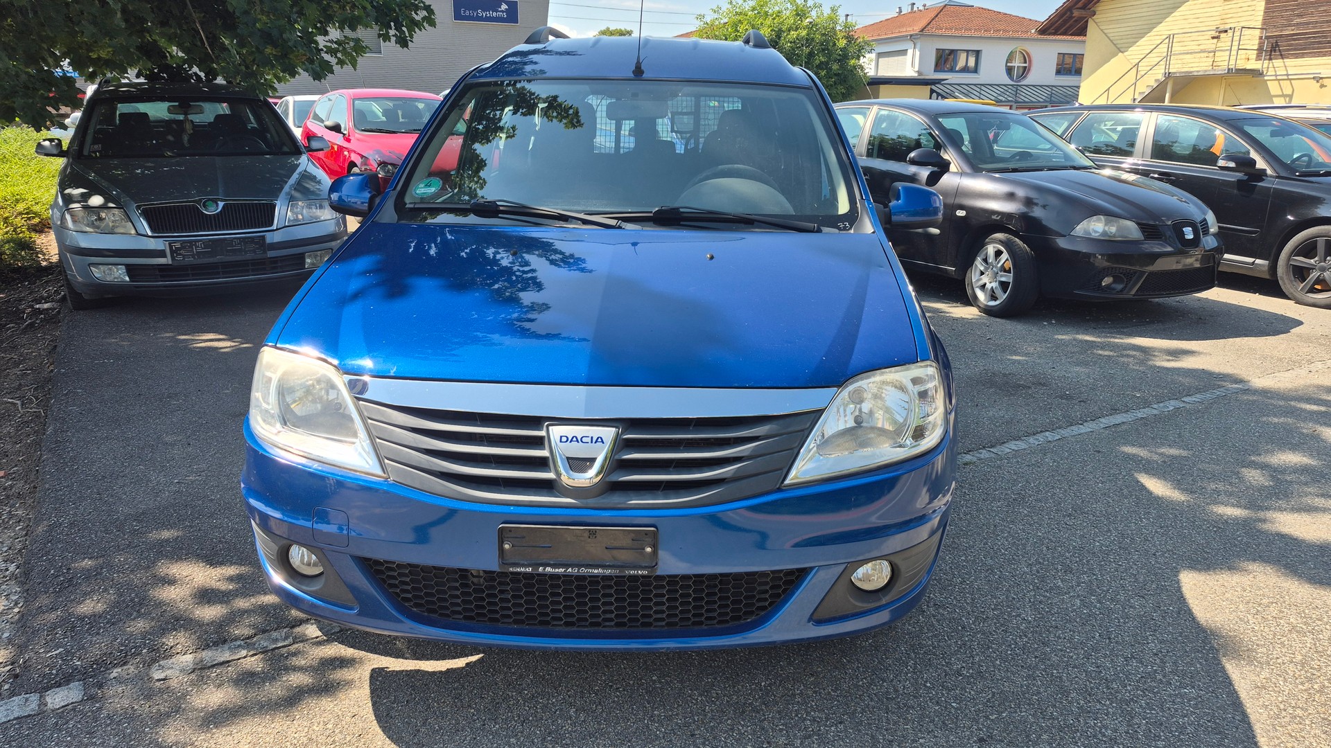 DACIA Logan 1.6 16V Lauréate-image-1