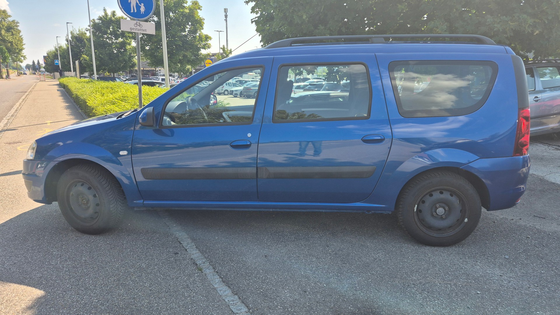 DACIA Logan 1.6 16V Lauréate-image-7