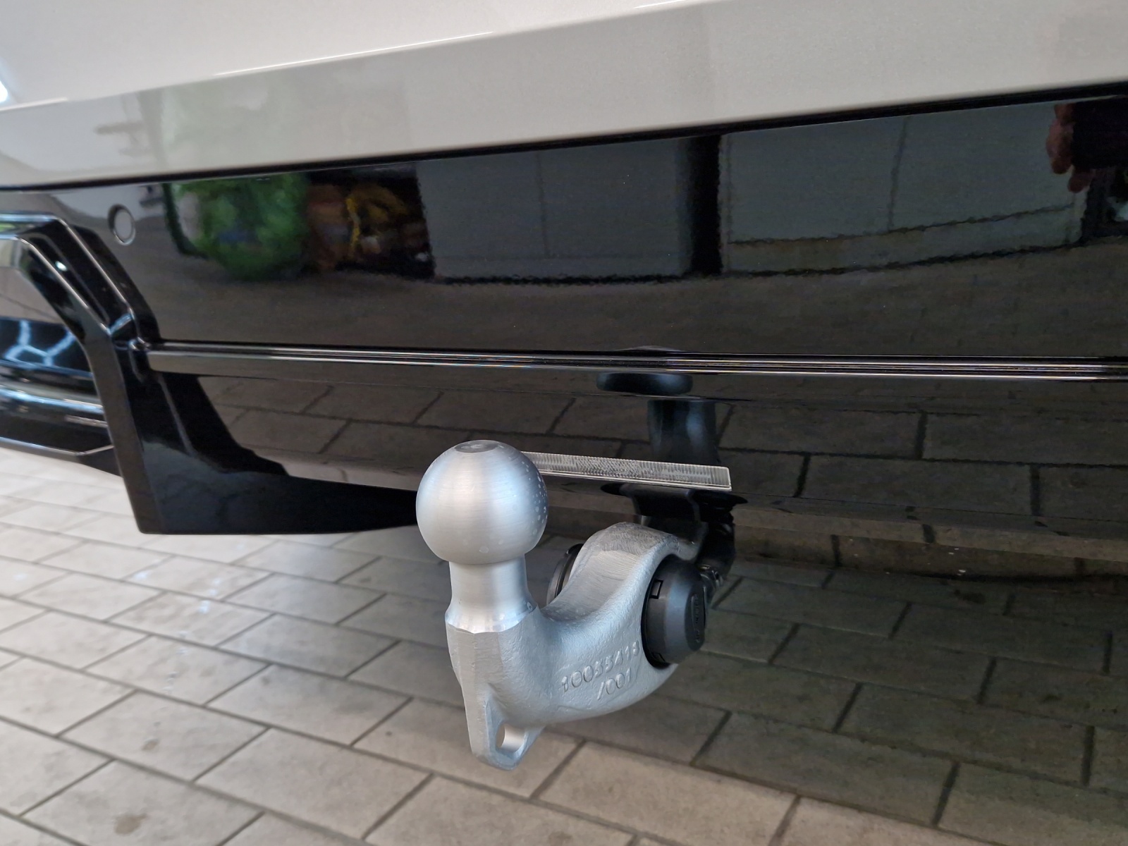 BMW iX xDrive60 M Sport Pro-image-24
