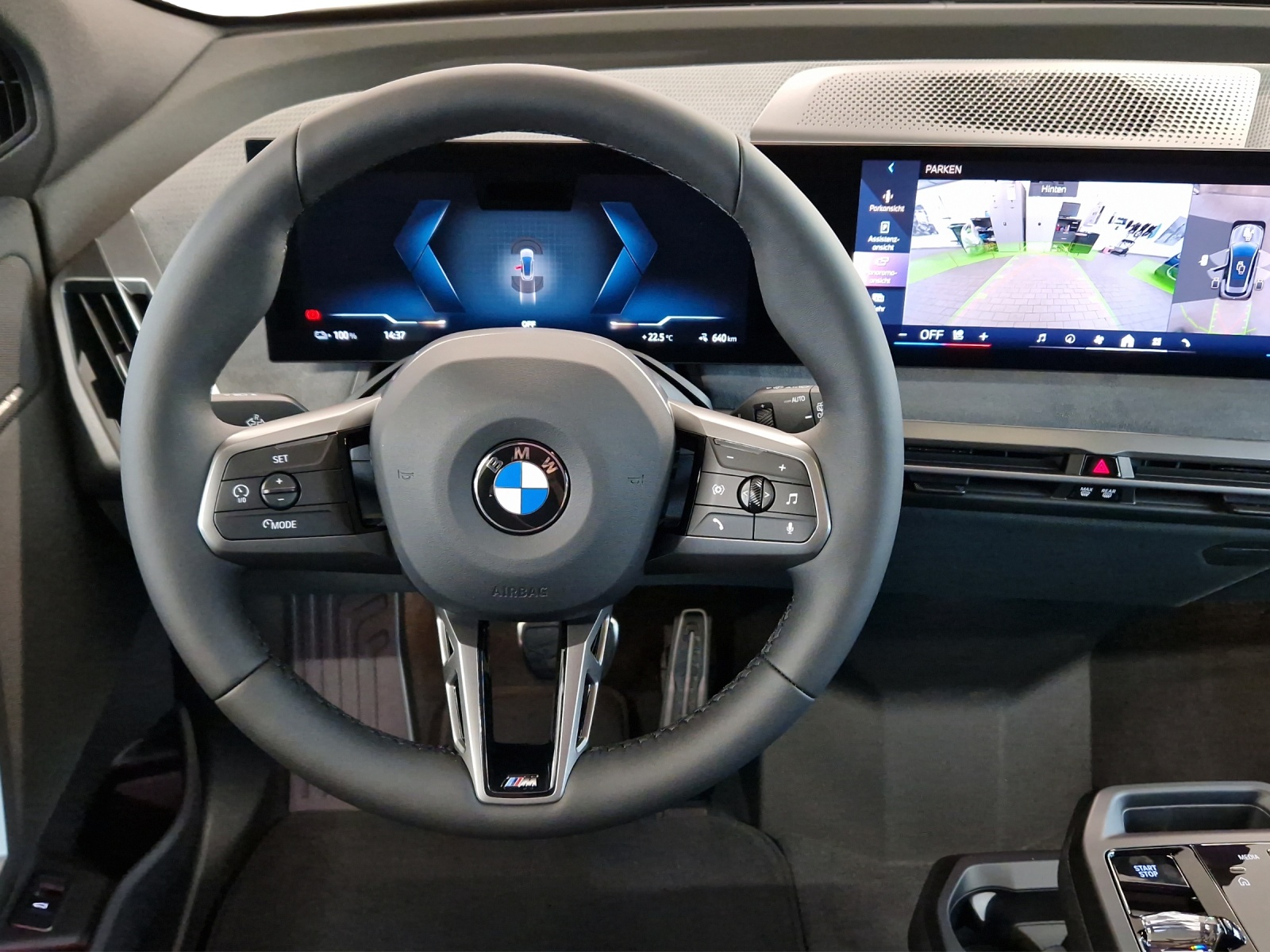 BMW iX xDrive60 M Sport Pro-image-19