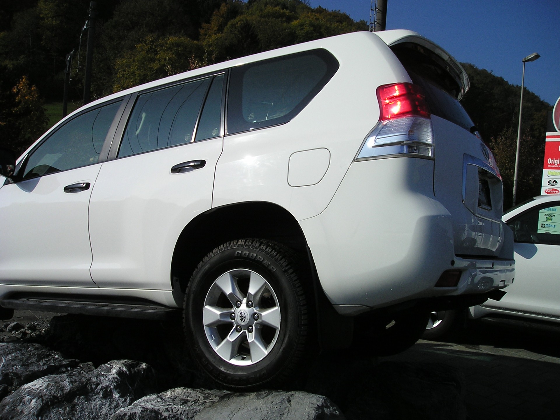 TOYOTA Land Cruiser 3.0 TD Linea Luna-image-2