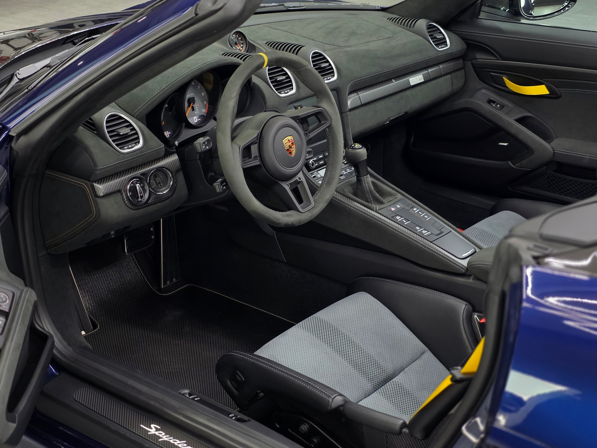PORSCHE 718 Boxster Spyder RS PDK-image-8