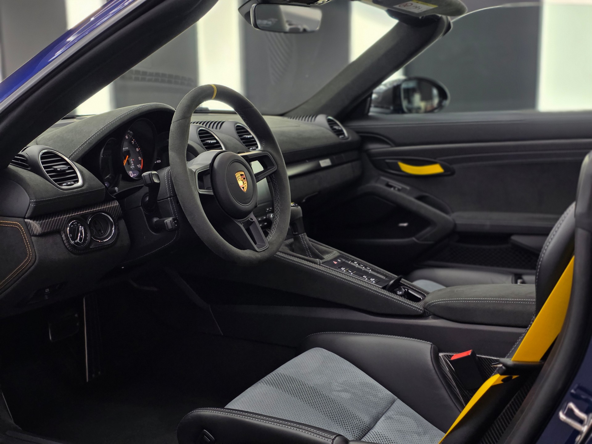 PORSCHE 718 Boxster Spyder RS PDK-image-9