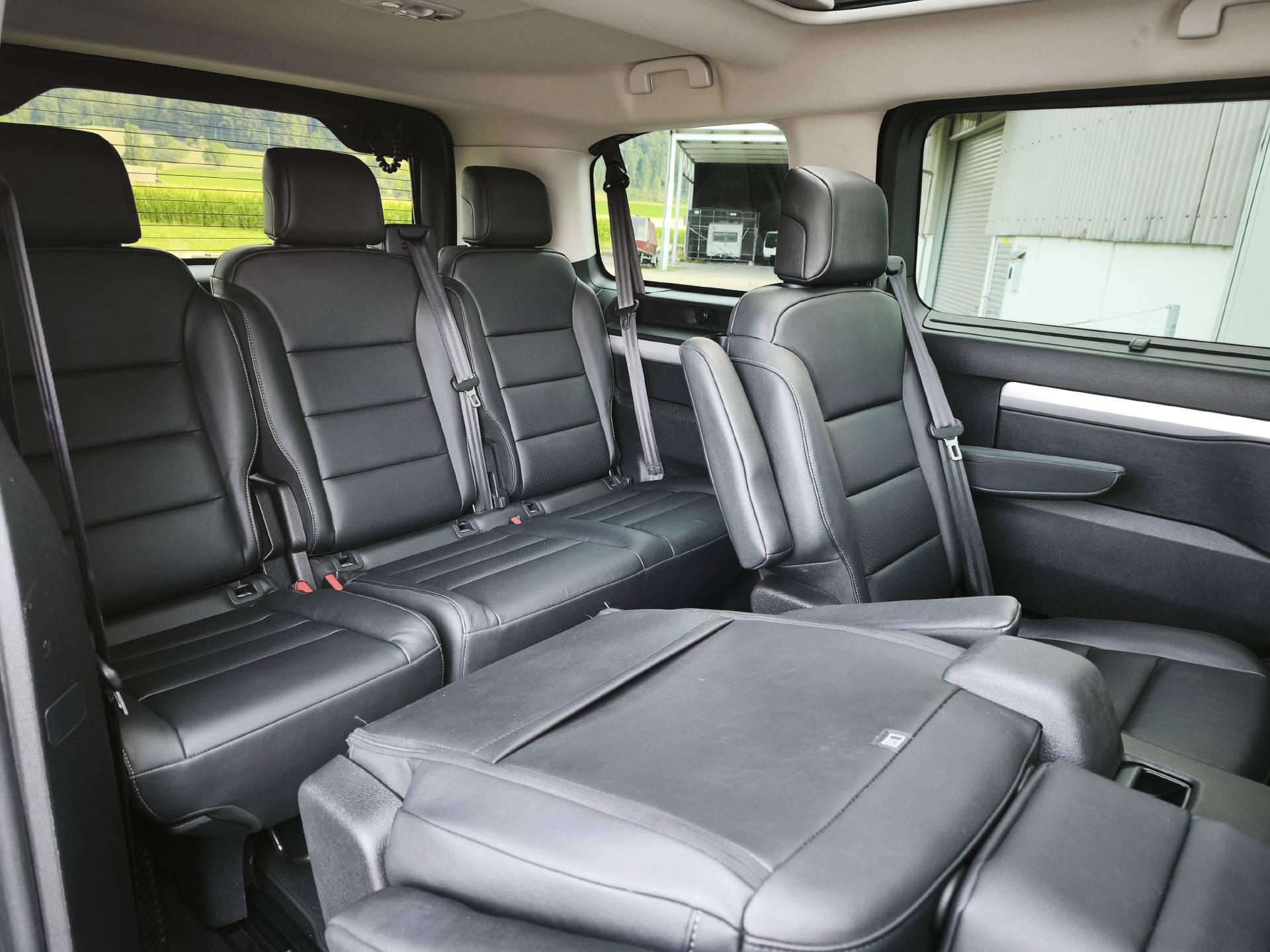 TOYOTA PROACE Verso L1 2.0 D VIP-image-9