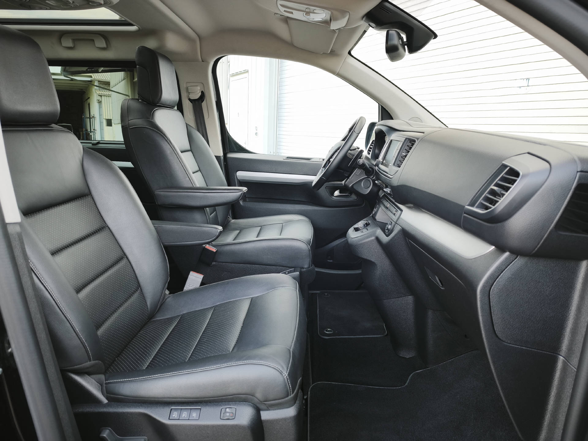 TOYOTA PROACE Verso L1 2.0 D VIP-image-8