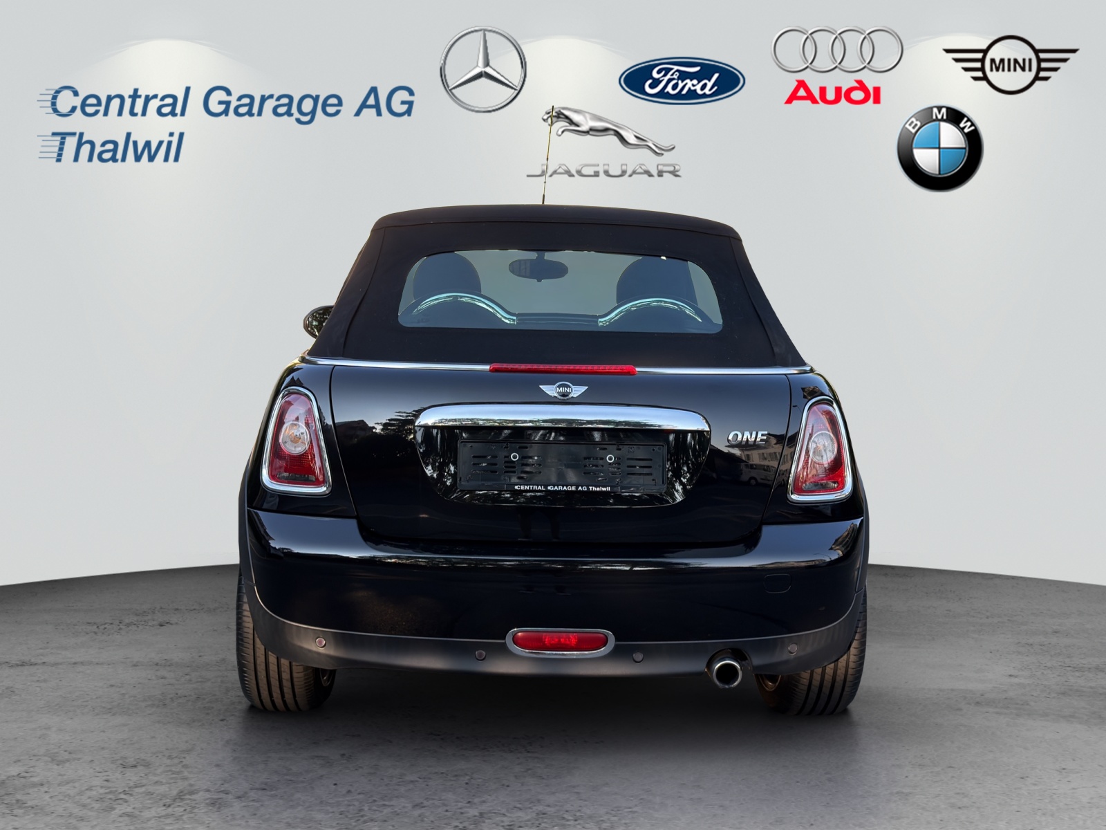 MINI One Cabriolet-image-4