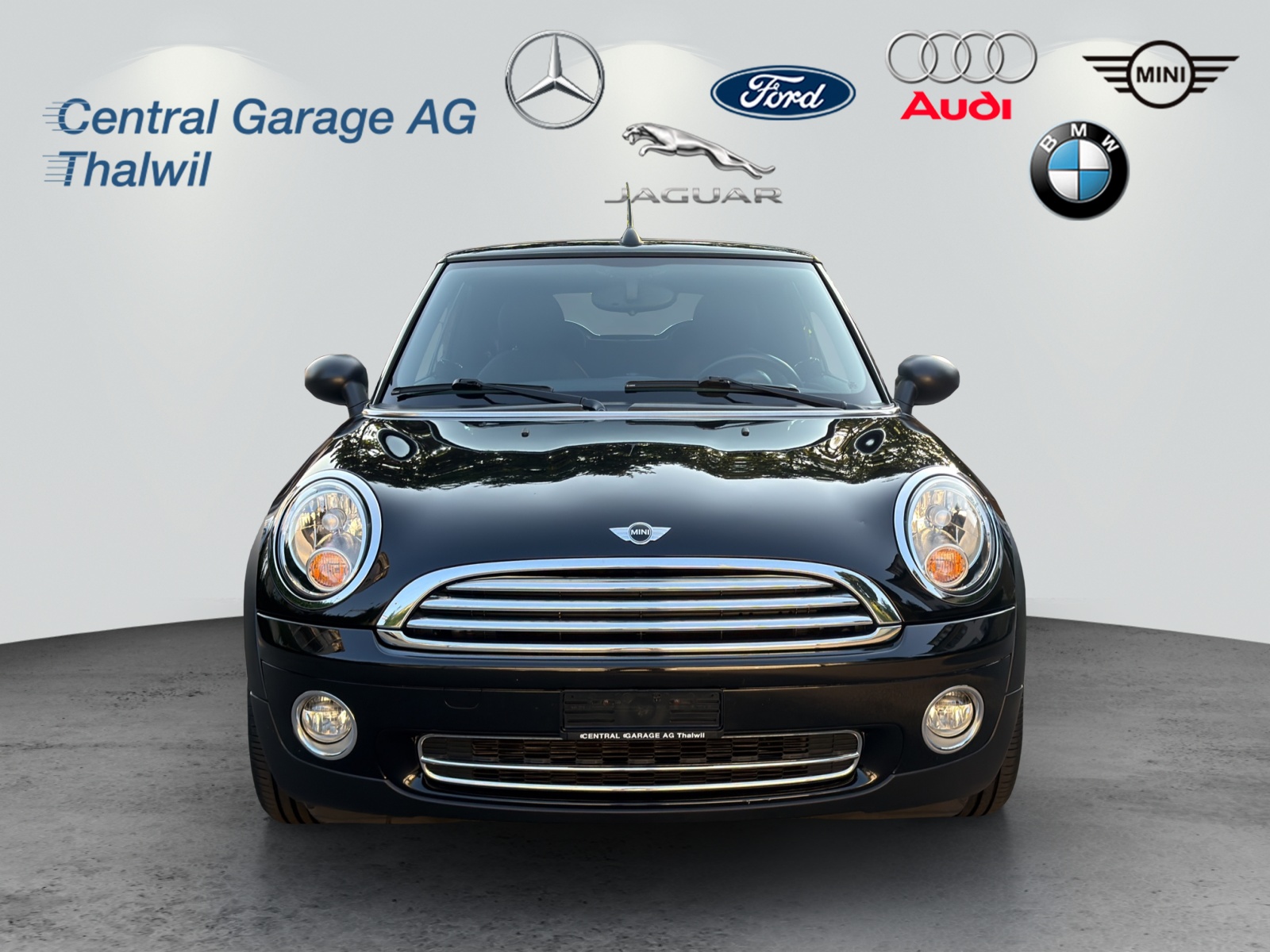 MINI One Cabriolet-image-1