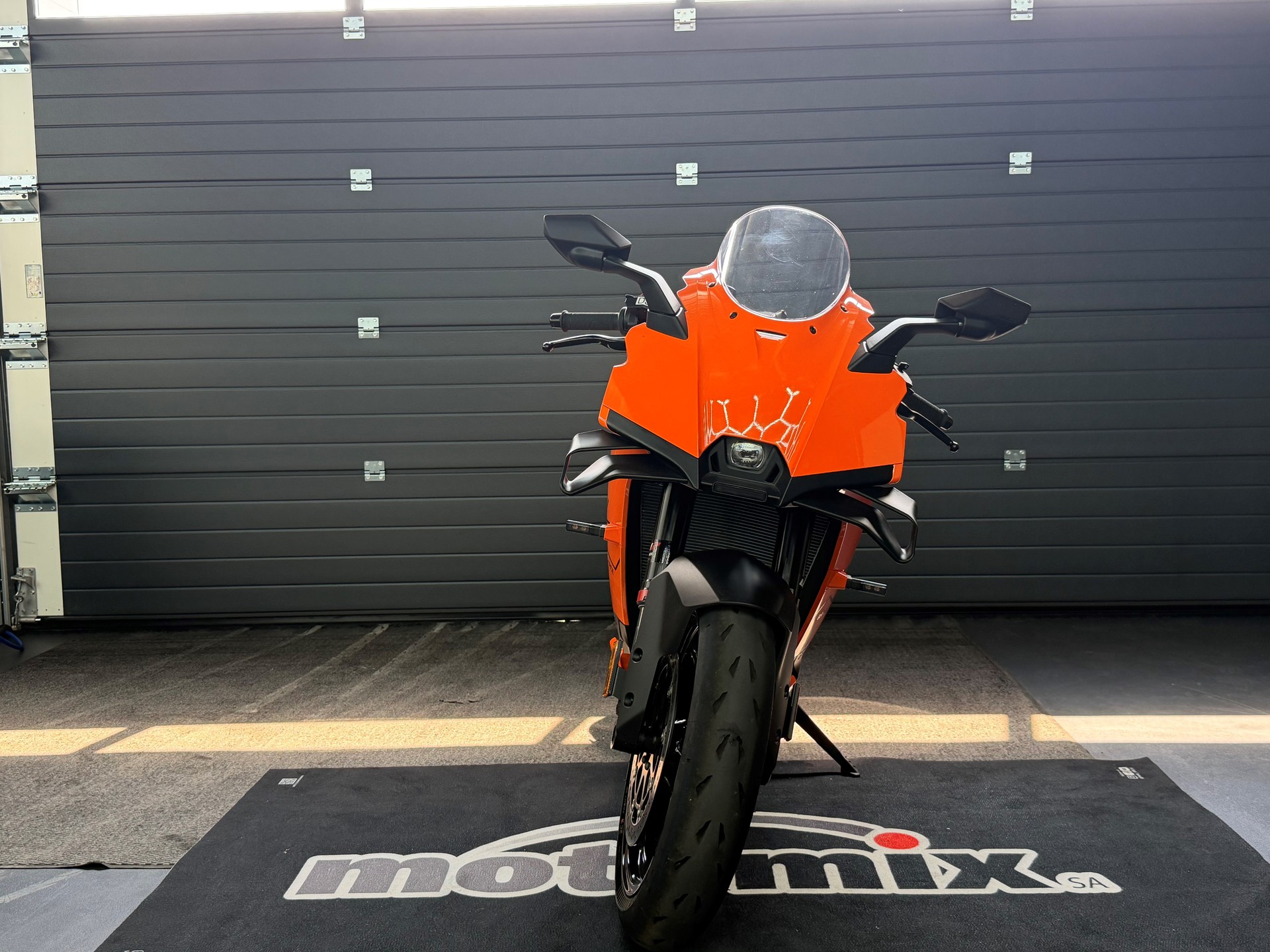 KTM RC 990 R-showroom-element-1