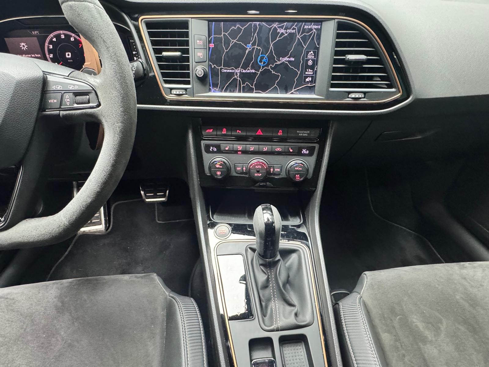 SEAT Leon ST 2.0 TSI Cupra R 300 4 Drive DSG - Pack Carbon-image-25