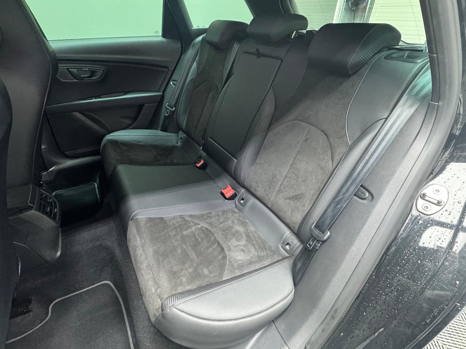 SEAT Leon ST 2.0 TSI Cupra R 300 4 Drive DSG - Pack Carbon-image-10