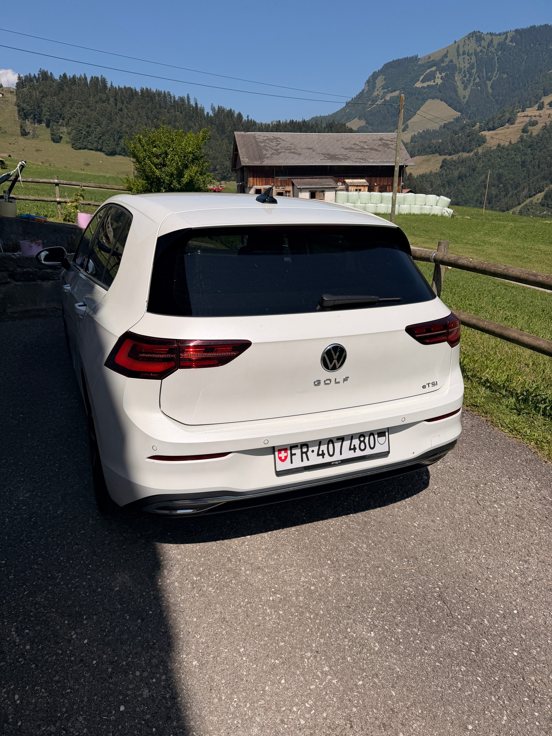 VW 1.5 eTSI Style DSG-image-2