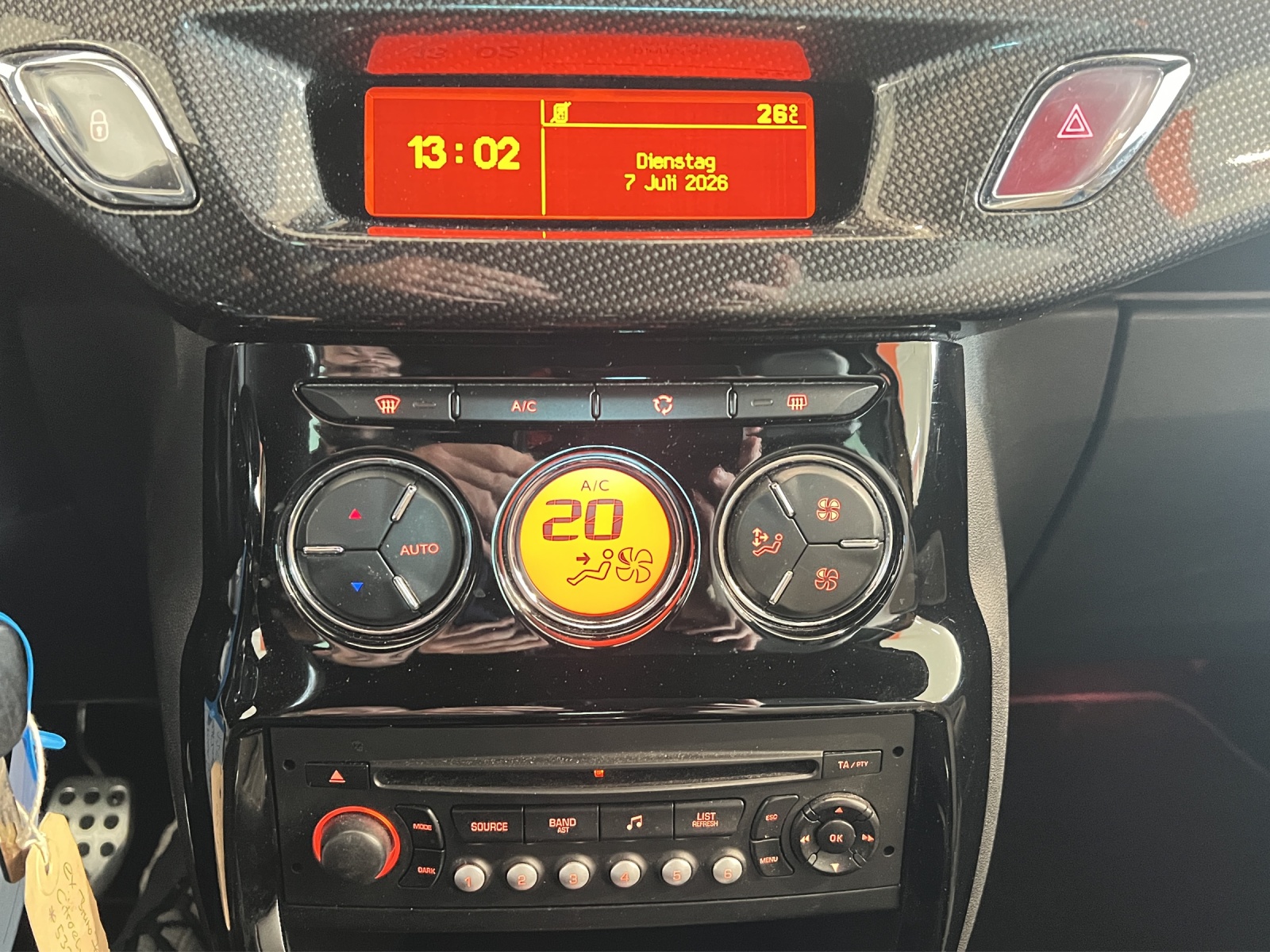 DS AUTOMOBILES DS3 1.6 THP Sport Chic-image-9