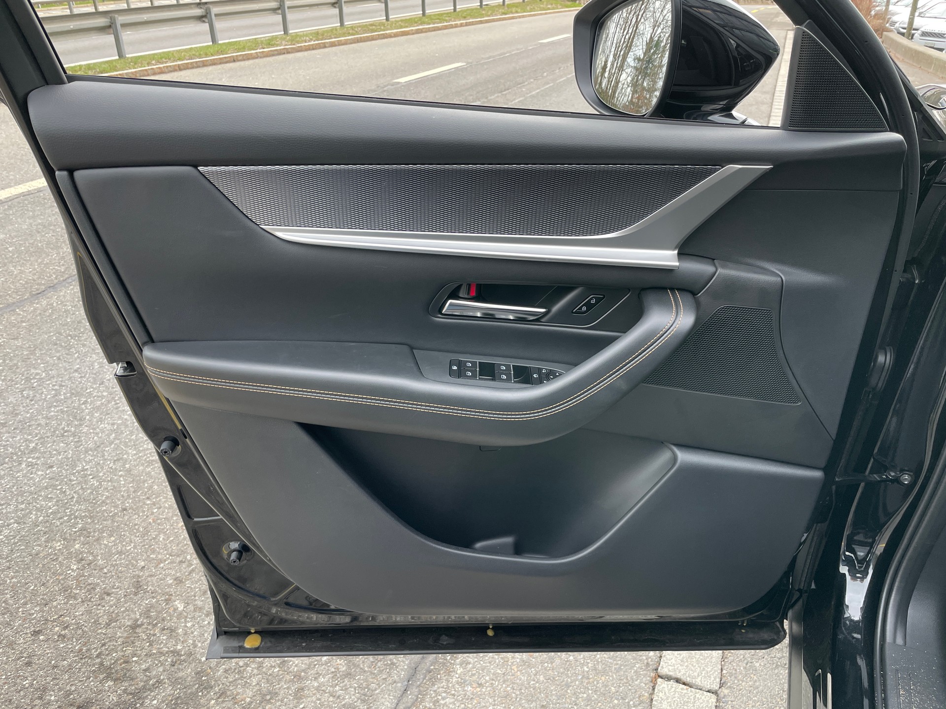 MAZDA CX-60 e-Skyactiv PHEV 327 AWD Exclusive Line-image-10