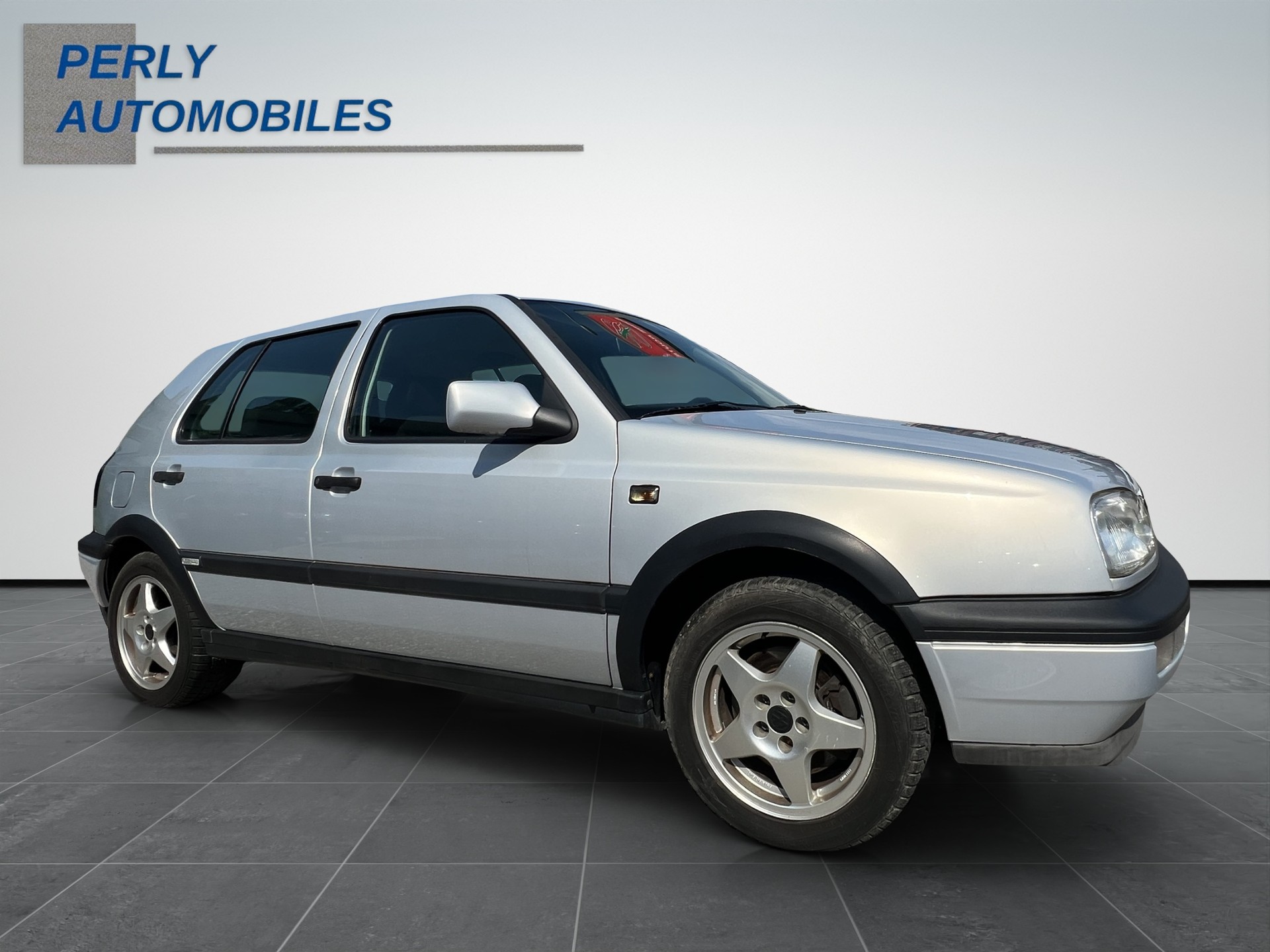 VW Golf 2000 GTI 16V Edition-image-7