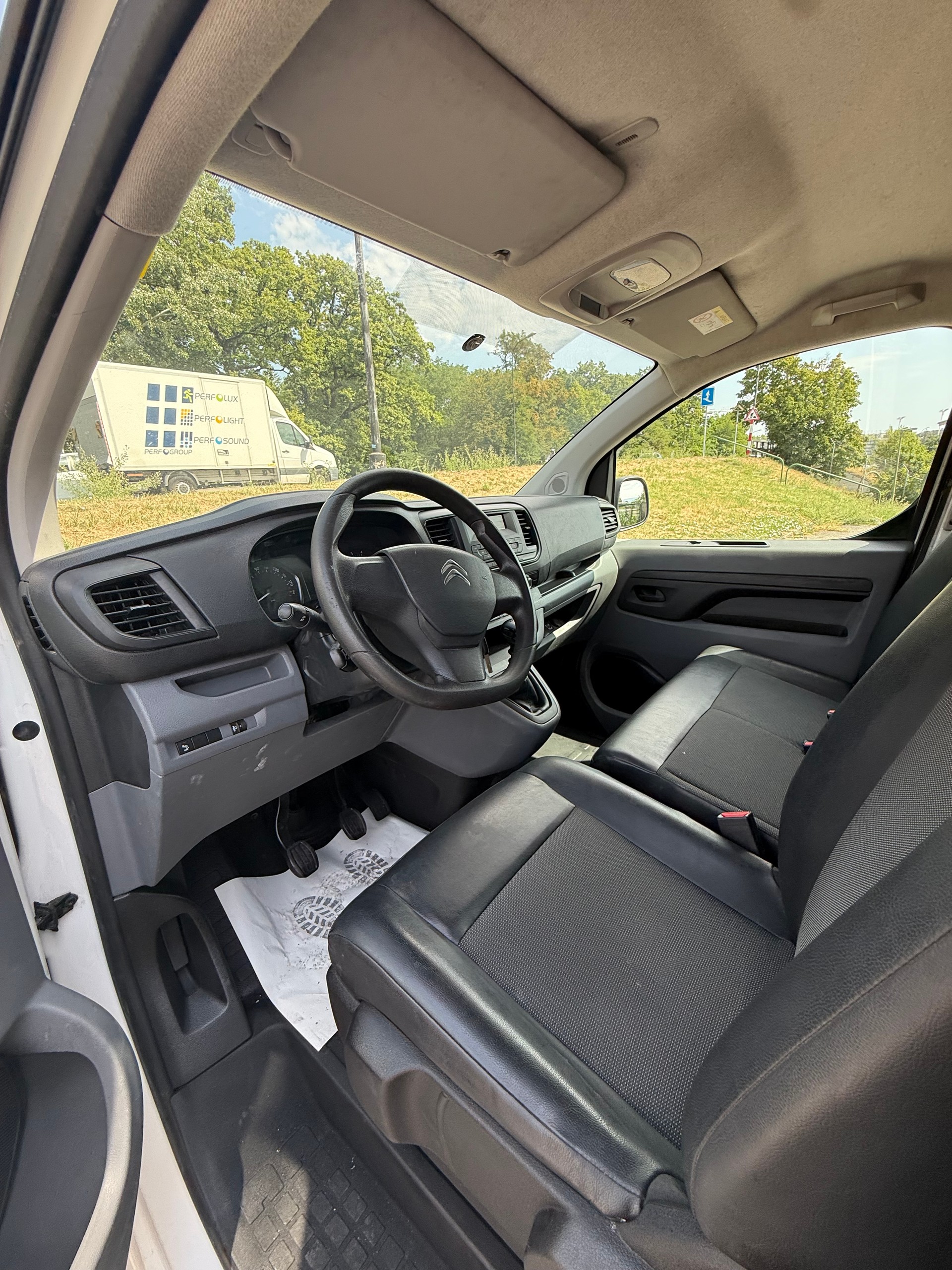 CITROEN Jumpy 1.5 BlueHDi 100 M Attraction-image-10