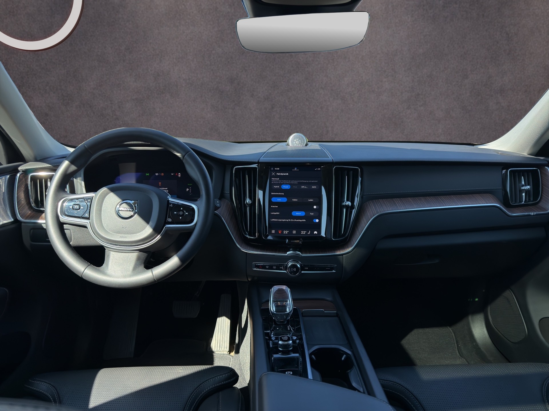 VOLVO XC60 2.0 T8 TE XCENTRIC eAWD-image-9