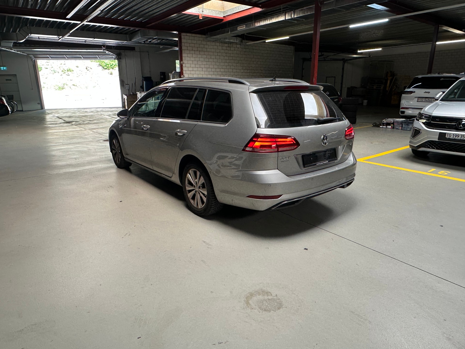 VW Golf Variant 1.4 TSI Comfortline-image-2
