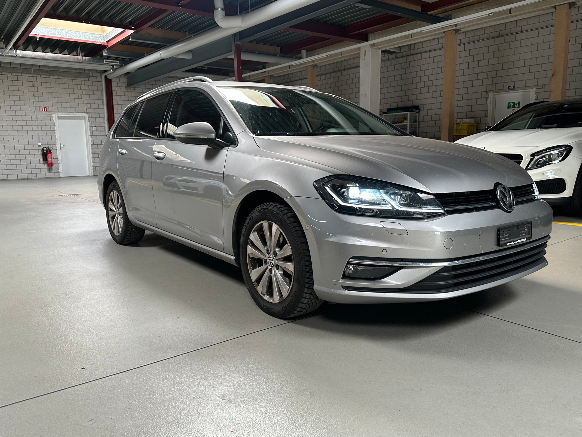 VW Golf Variant 1.4 TSI Comfortline-image-3