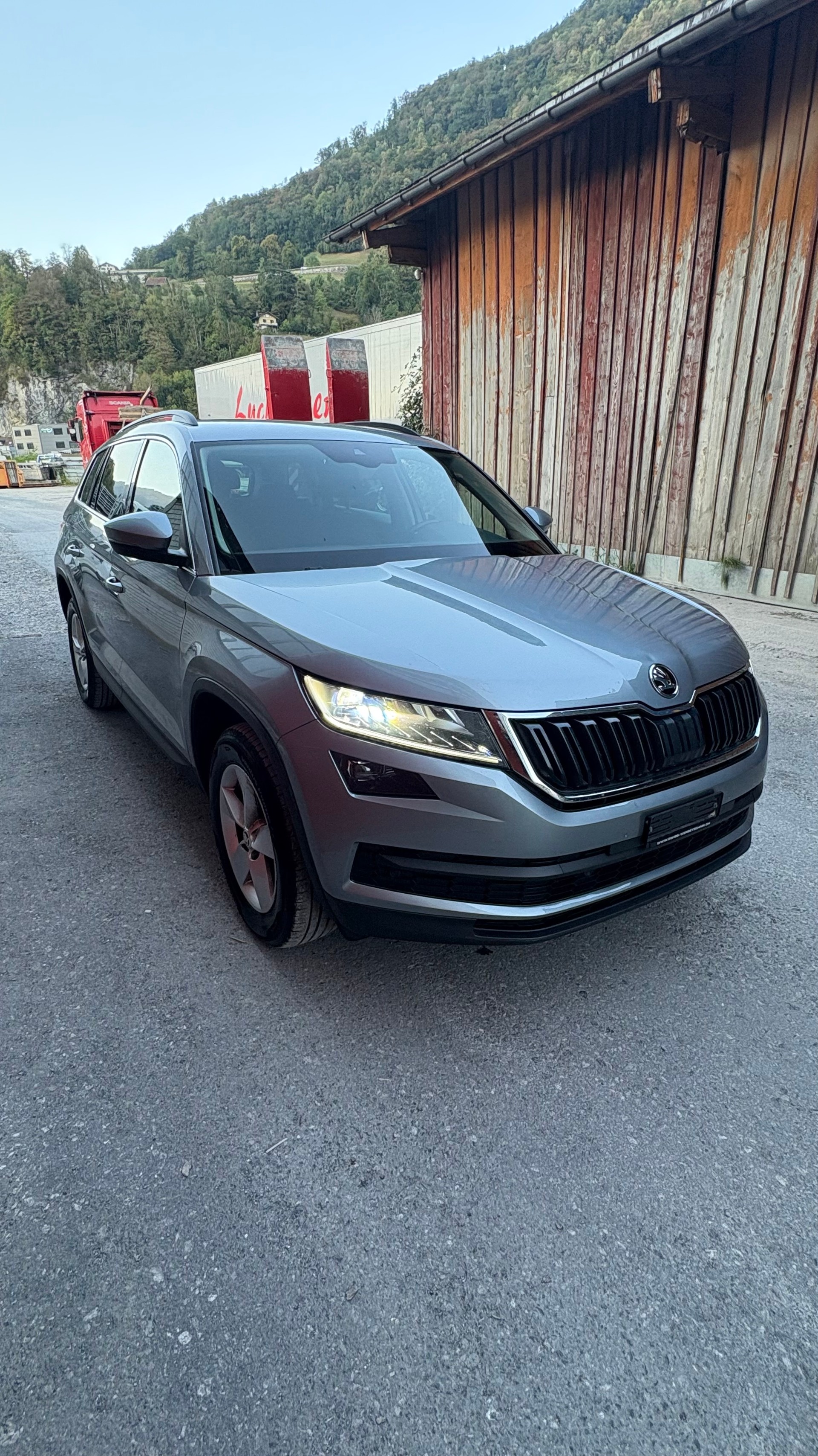 SKODA Kodiaq 2.0 TDI CR Ambition 4x4 DSG-image-2