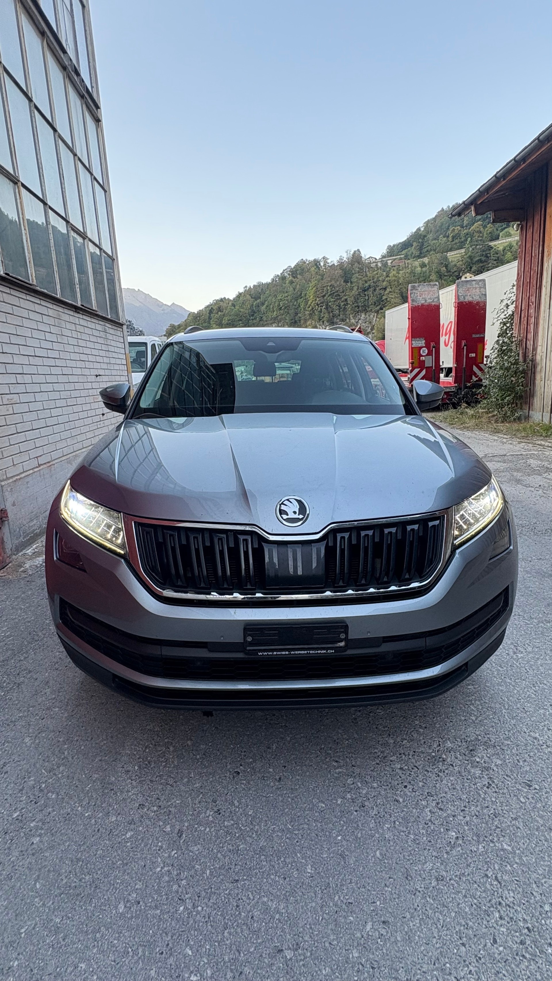 SKODA Kodiaq 2.0 TDI CR Ambition 4x4 DSG-image-1