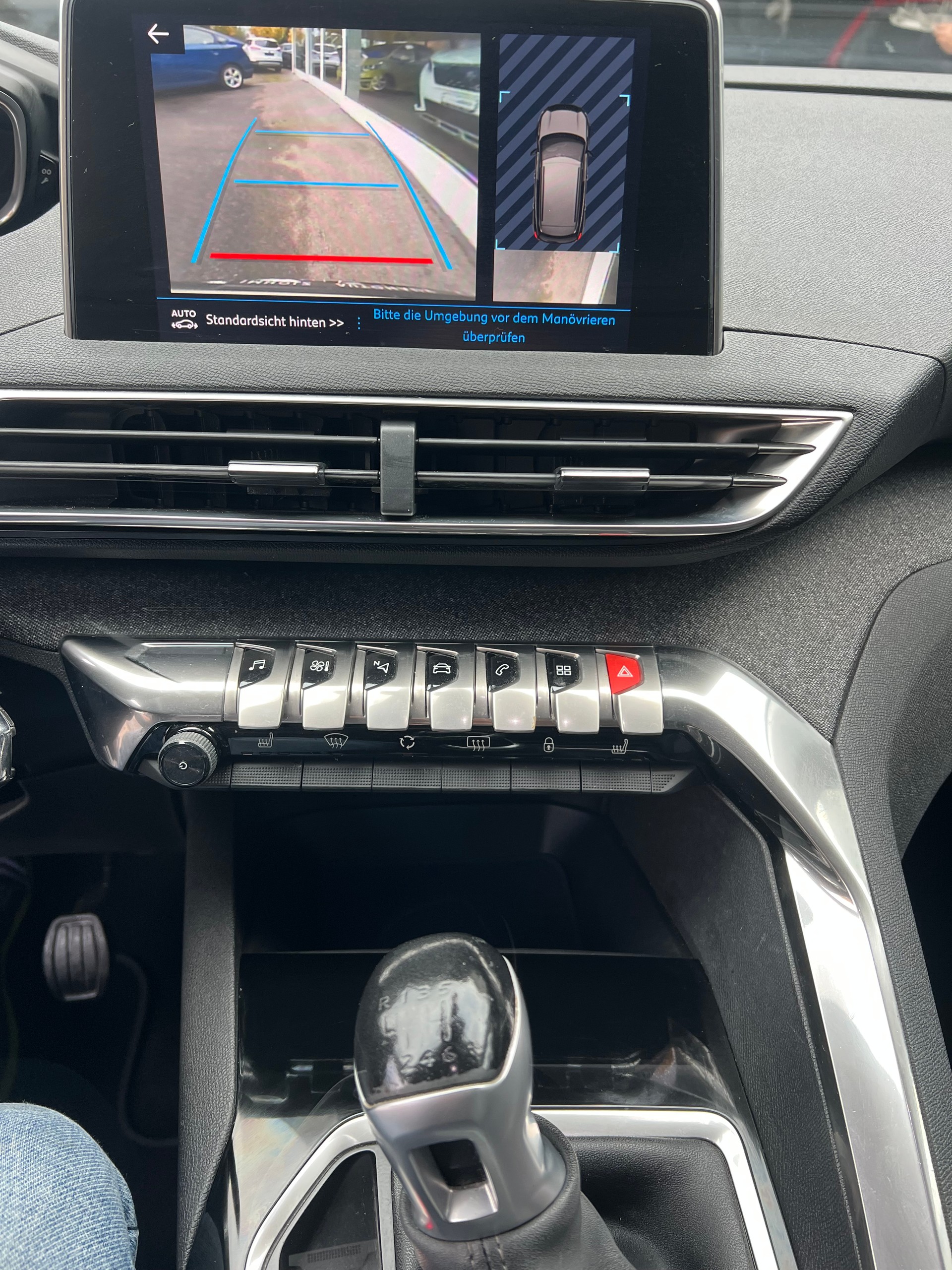 PEUGEOT 3008 1.2 PureTech-image-7