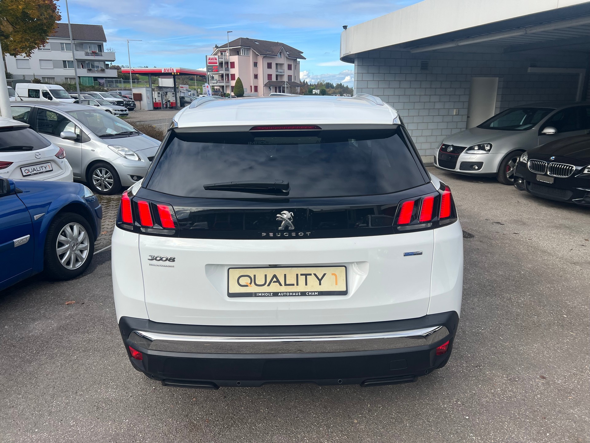 PEUGEOT 3008 1.2 PureTech-image-4