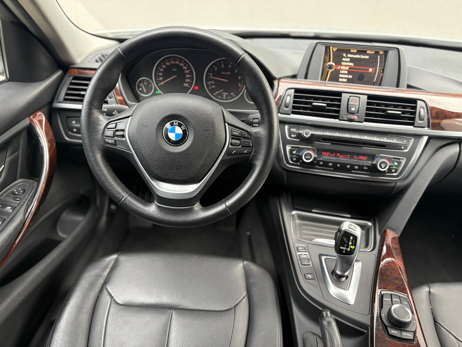 BMW 328i Luxury Line Steptronic Frisch ab MFK 8.2026-image-12