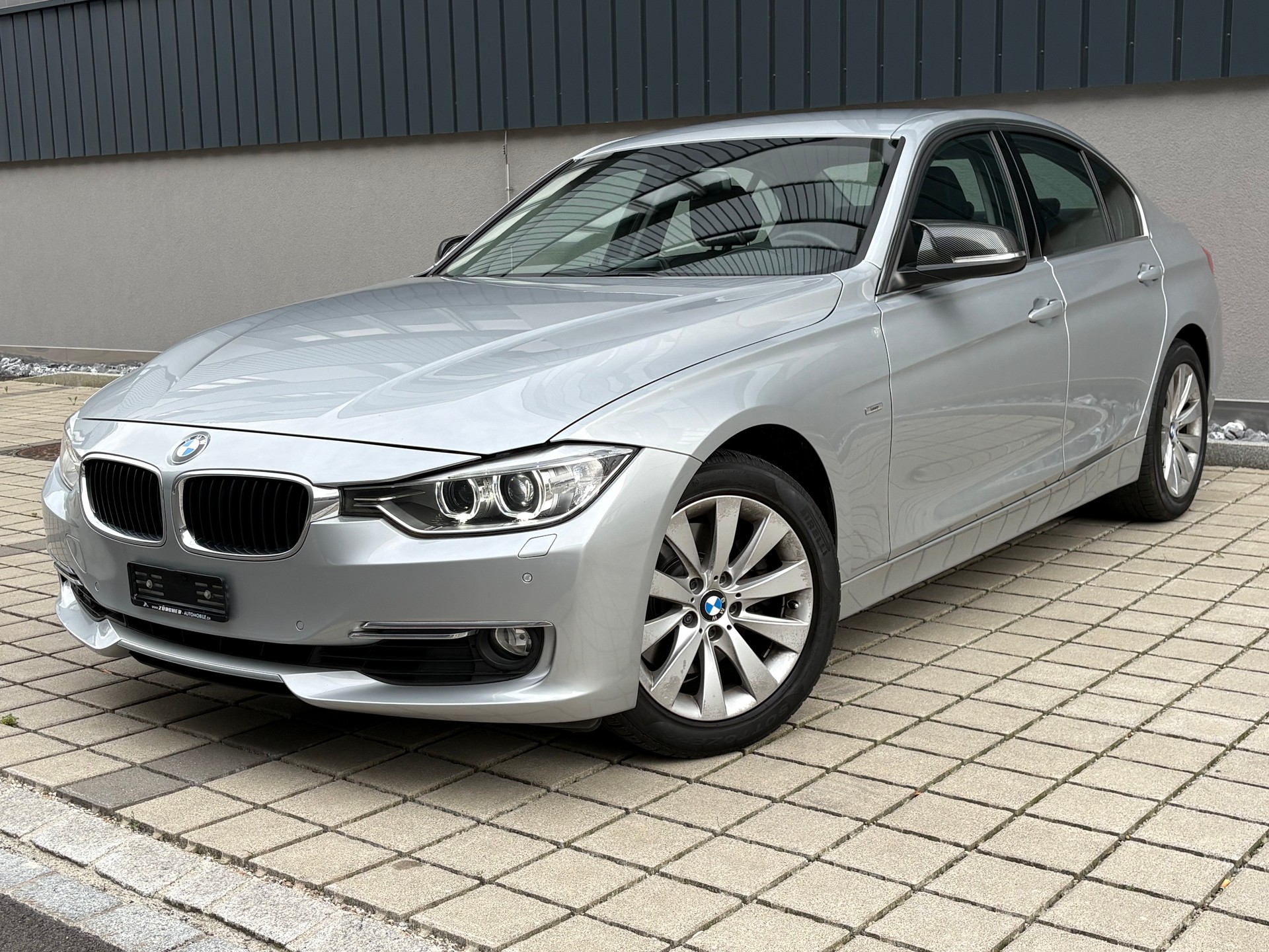 BMW 328i Luxury Line Steptronic Frisch ab MFK 8.2026-image-0