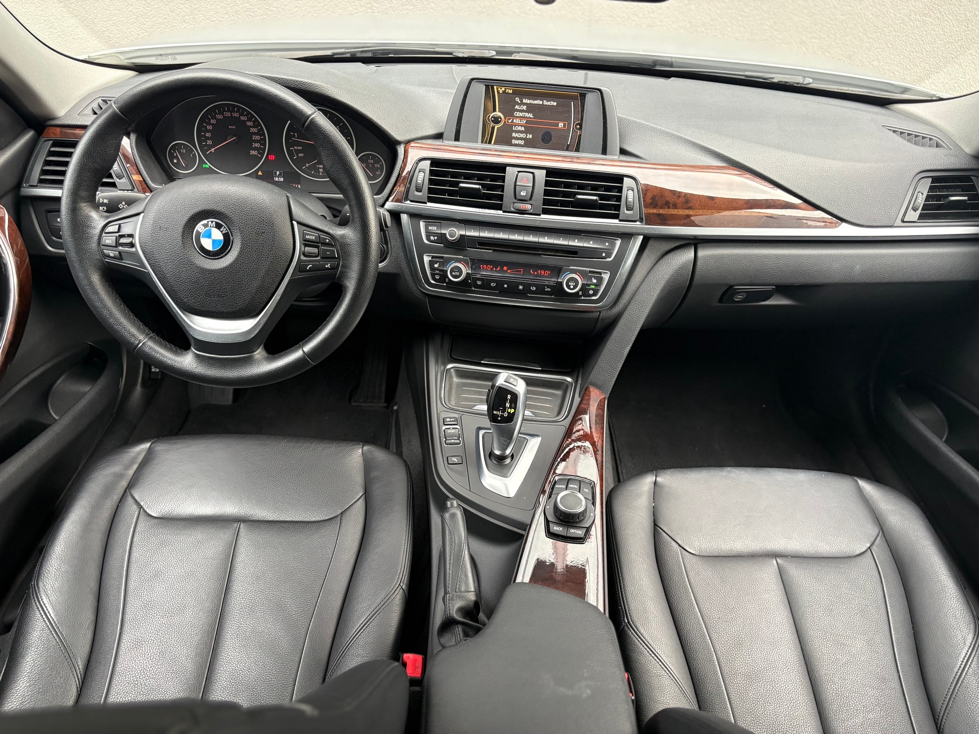 BMW 328i Luxury Line Steptronic Frisch ab MFK 8.2026-image-8