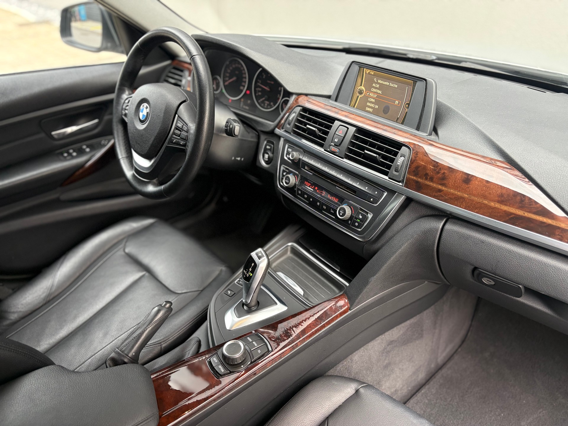BMW 328i Luxury Line Steptronic Frisch ab MFK 8.2026-image-9