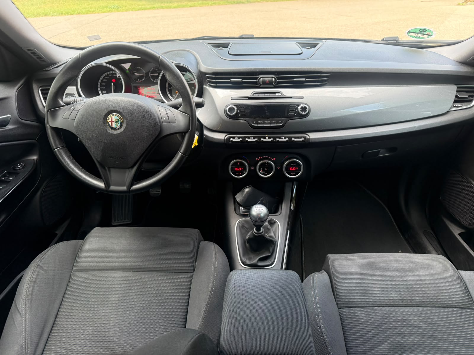 ALFA ROMEO Giulietta 2.0 JTDM Progression-image-6