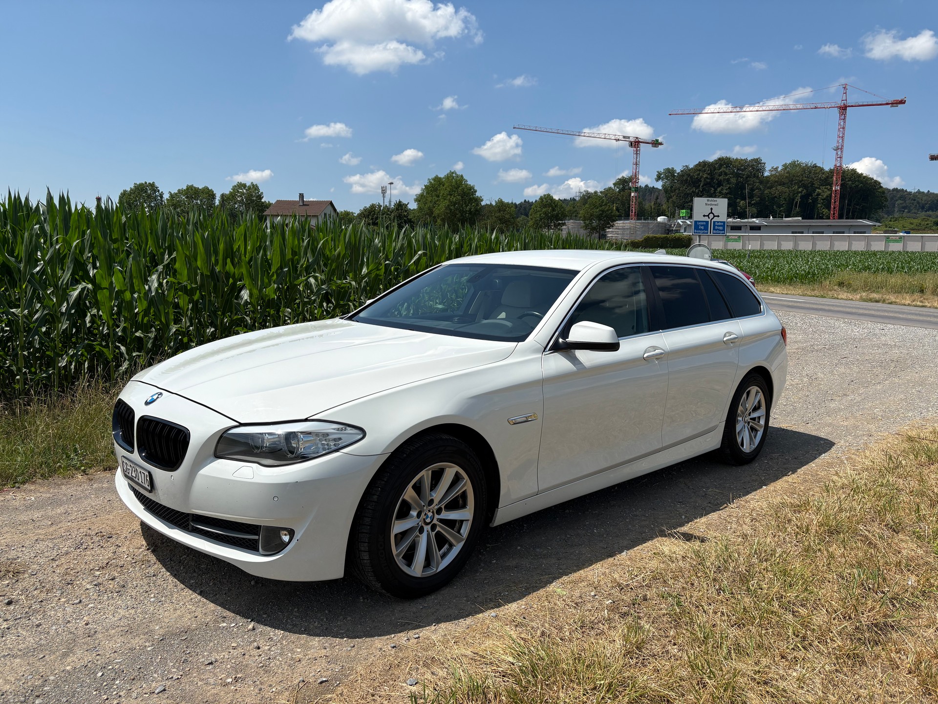BMW 528i xDrive-image-0