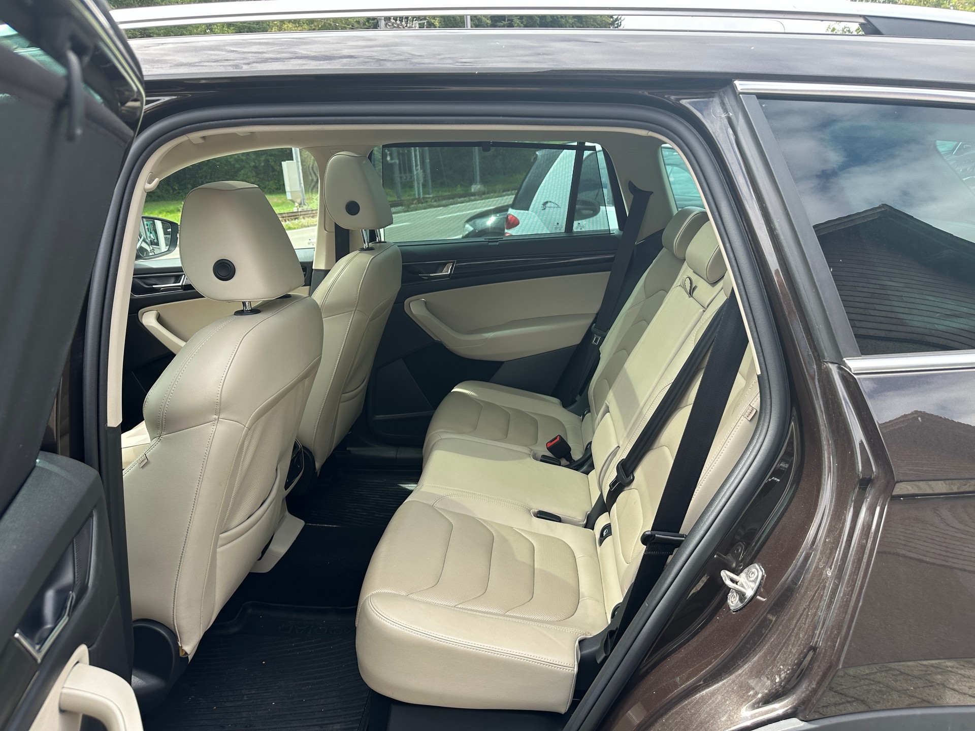 SKODA Kodiaq 2.0 TSI Scout DSG 4x4-image-13