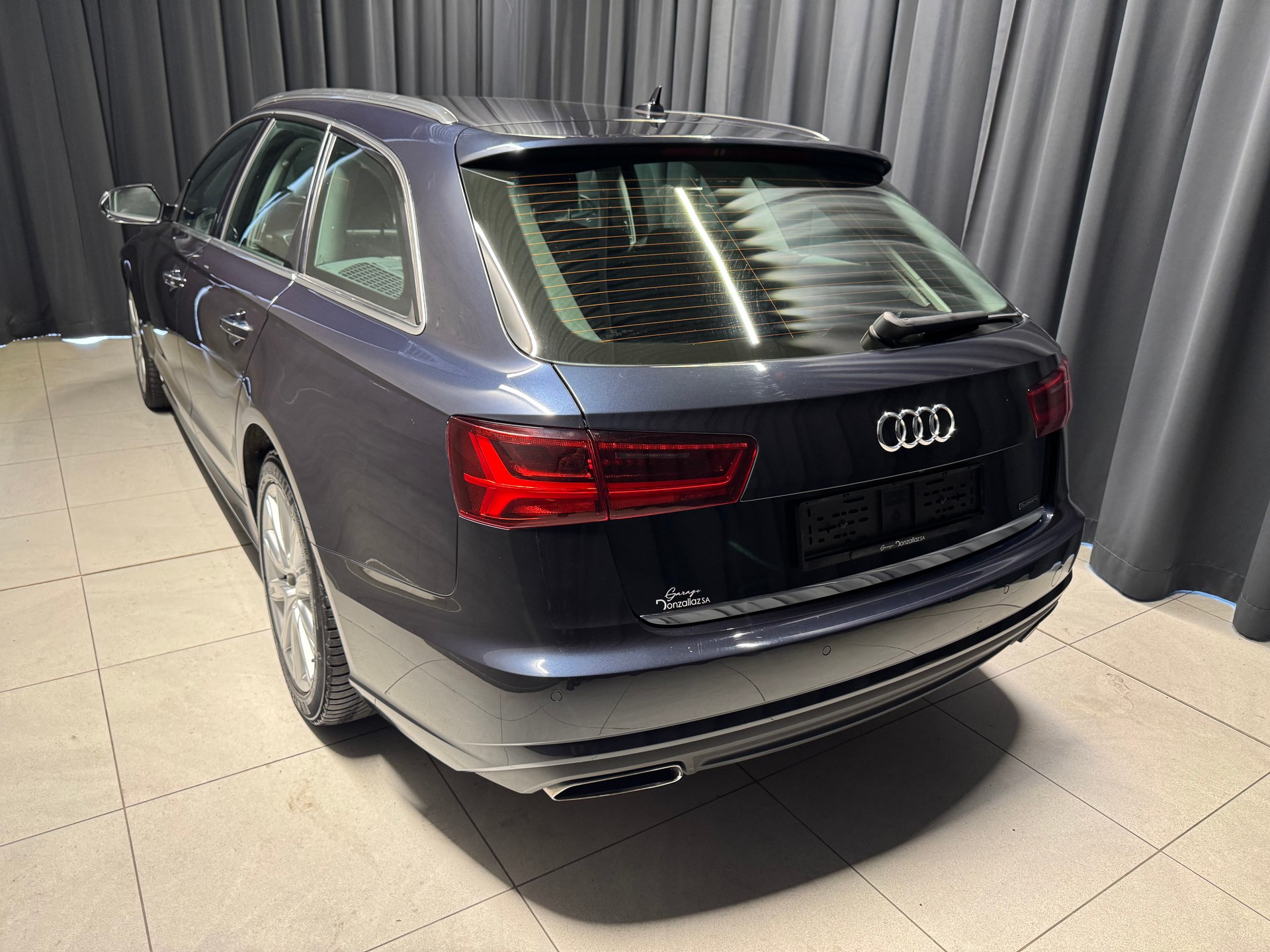 AUDI A6 Avant 3.0 TDI V6 Attraction quattro S-tronic(59)(M)-image-3