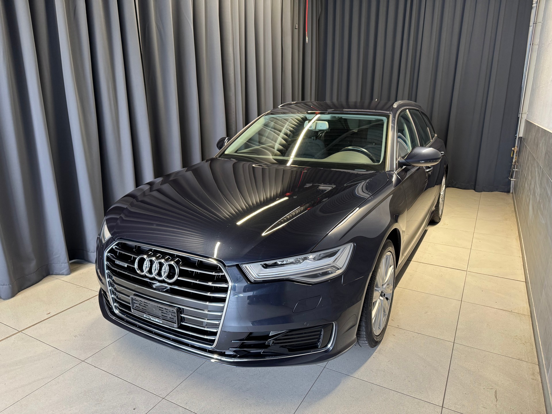 AUDI A6 Avant 3.0 TDI V6 Attraction quattro S-tronic(59)(M)-image-2