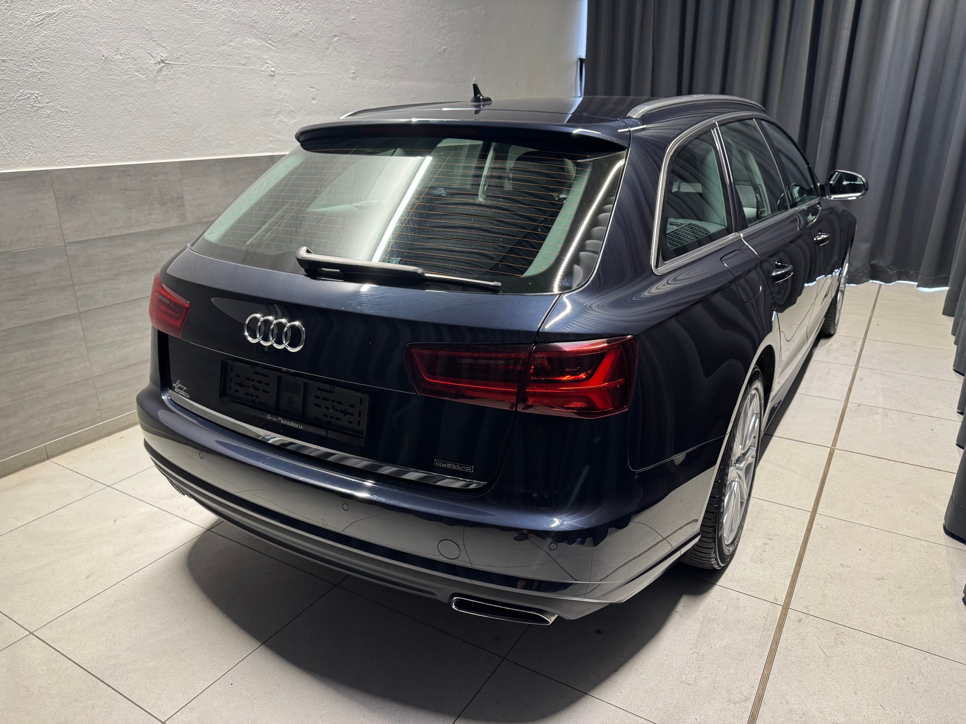 AUDI A6 Avant 3.0 TDI V6 Attraction quattro S-tronic(59)(M)-image-5