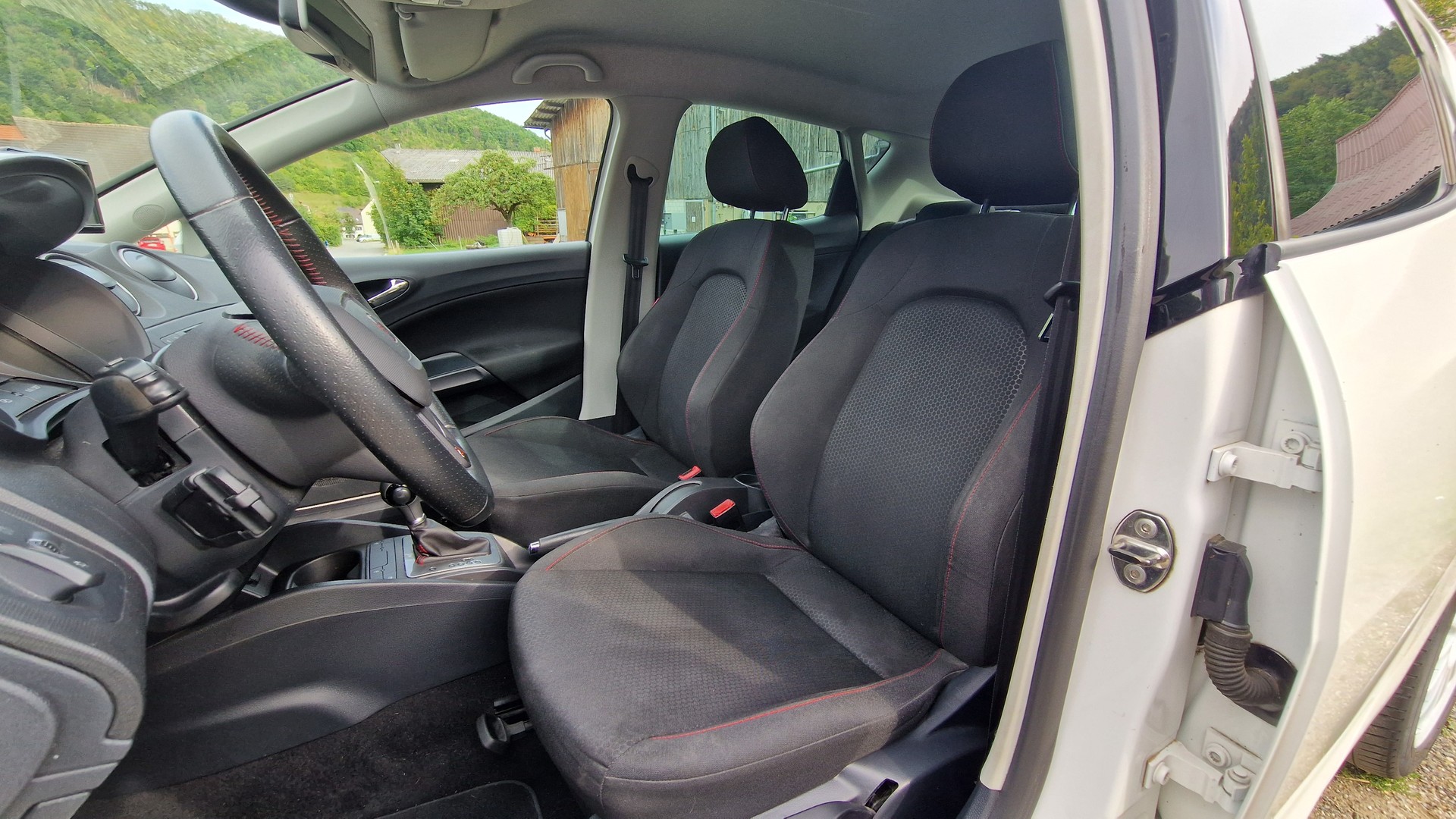 SEAT 1.2 TSI FR DSG-image-5