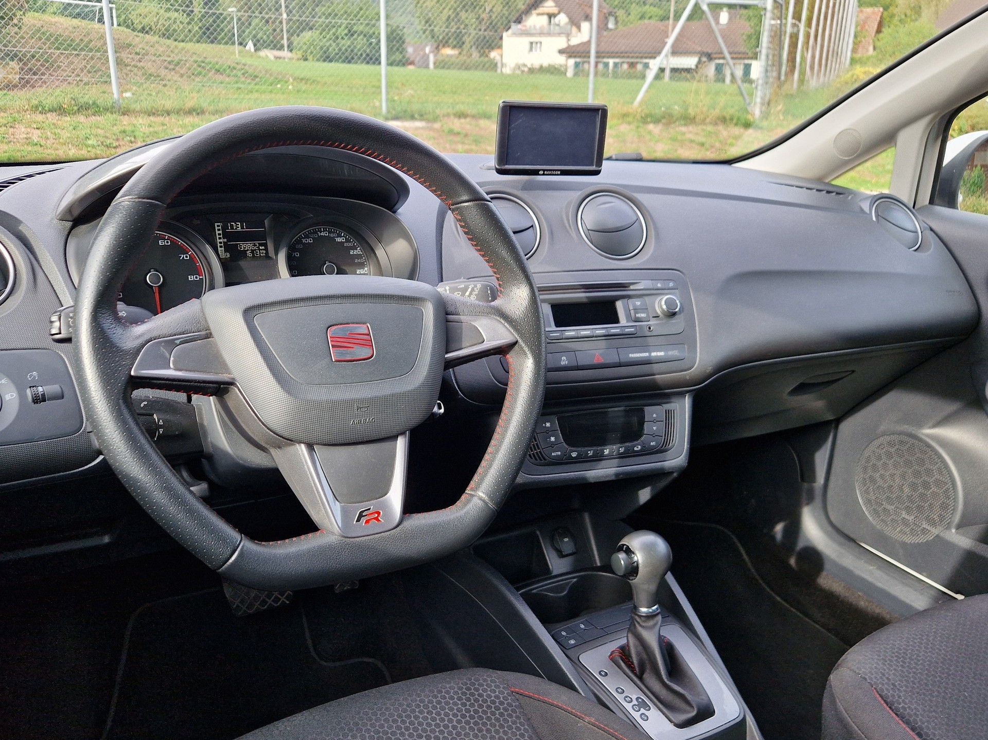 SEAT 1.2 TSI FR DSG-image-5