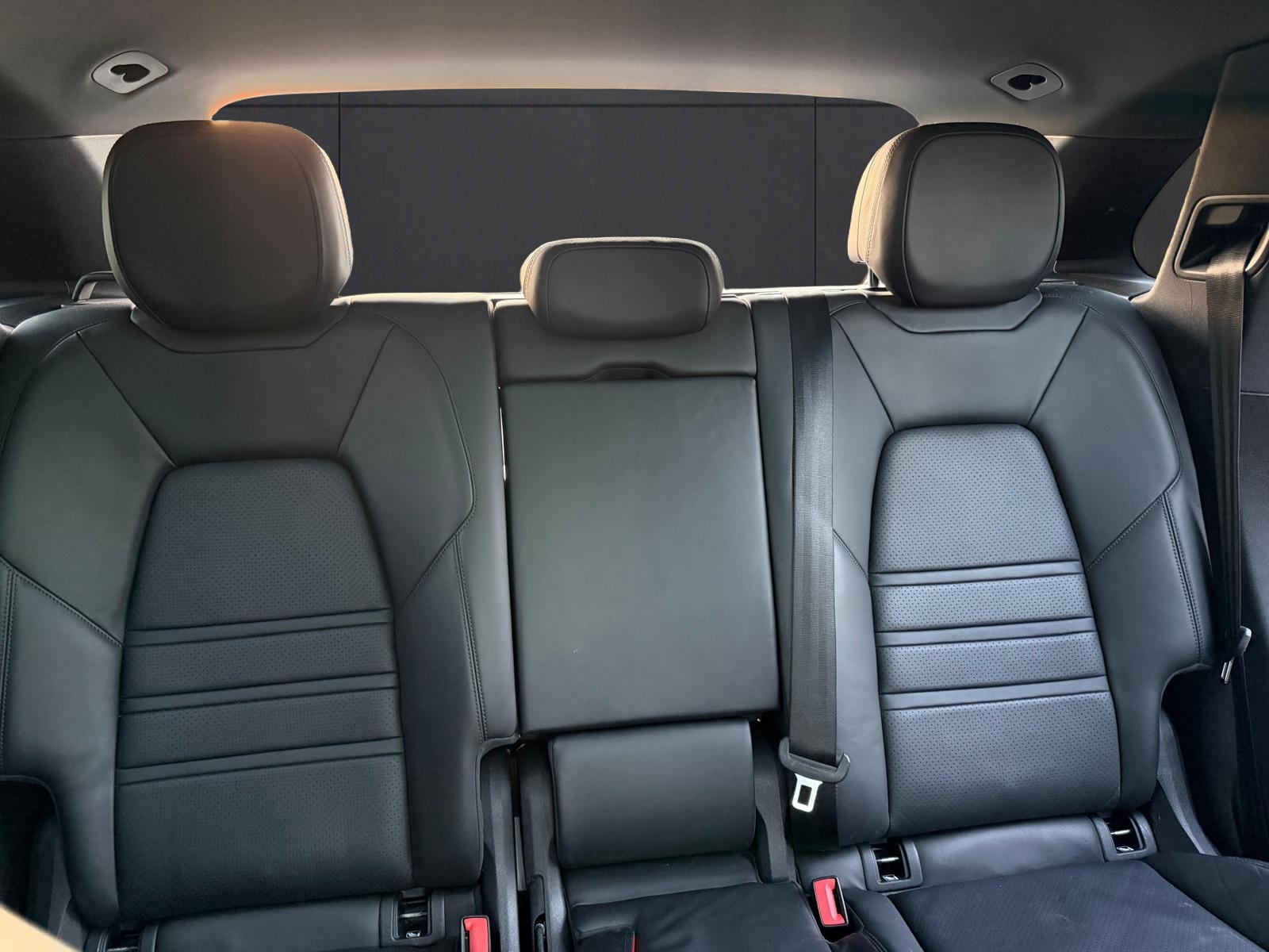 PORSCHE Cayenne S-image-6