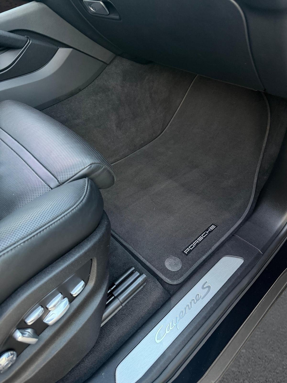 PORSCHE Cayenne S-image-7