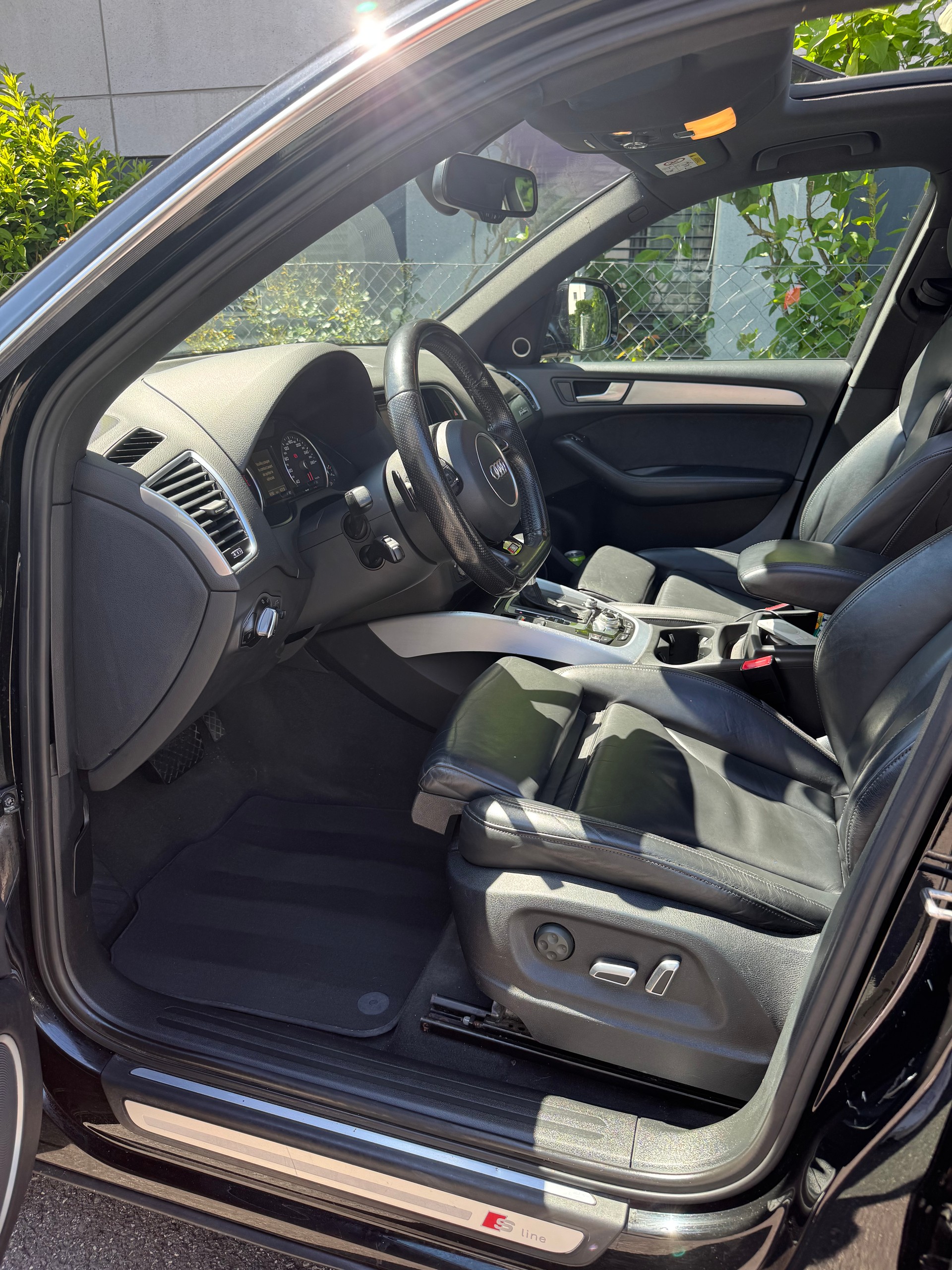 AUDI Q5 2.0 TDI quattro S-LINE S-tronic-image-7