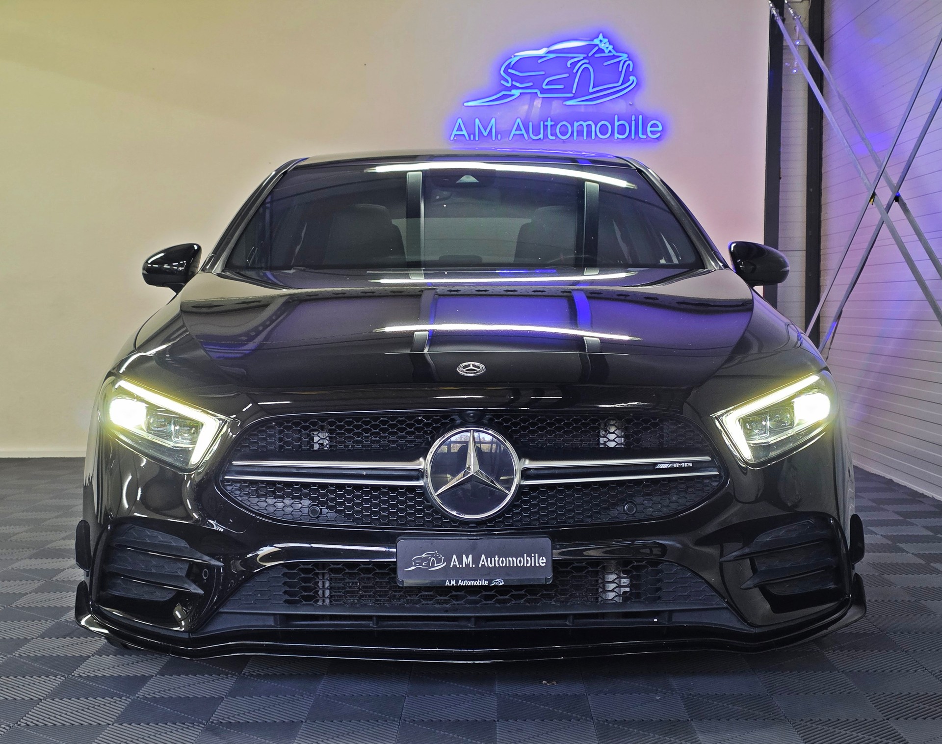 MERCEDES-BENZ A 35 AMG 4Matic Speedshift-image-1