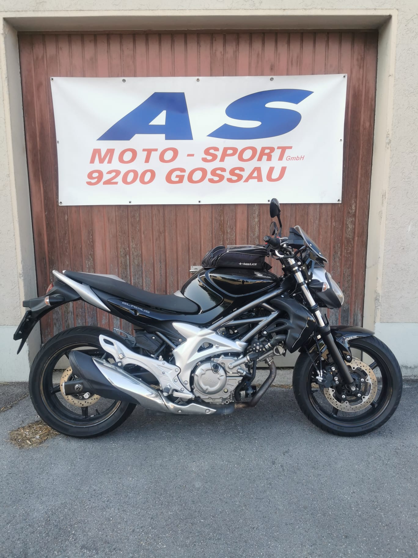 SUZUKI SFV 650 Gladius ABS