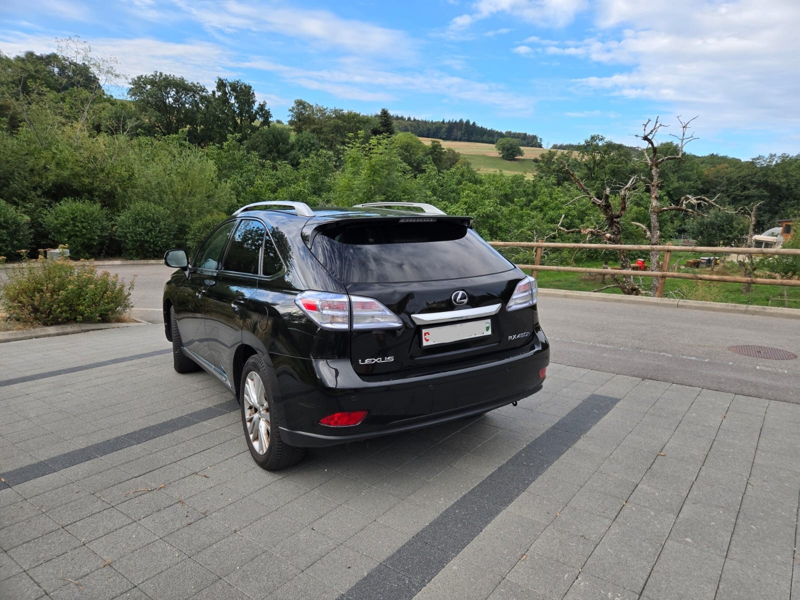 LEXUS 450h Limited-image-3