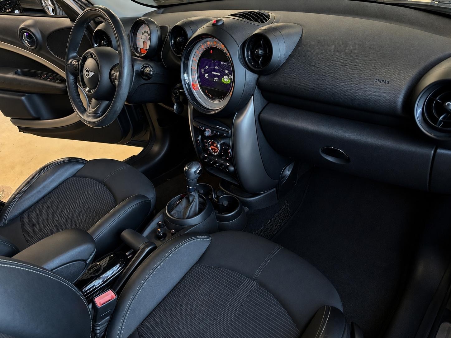 MINI Countryman Cooper ALL4 Steptronic-image-11