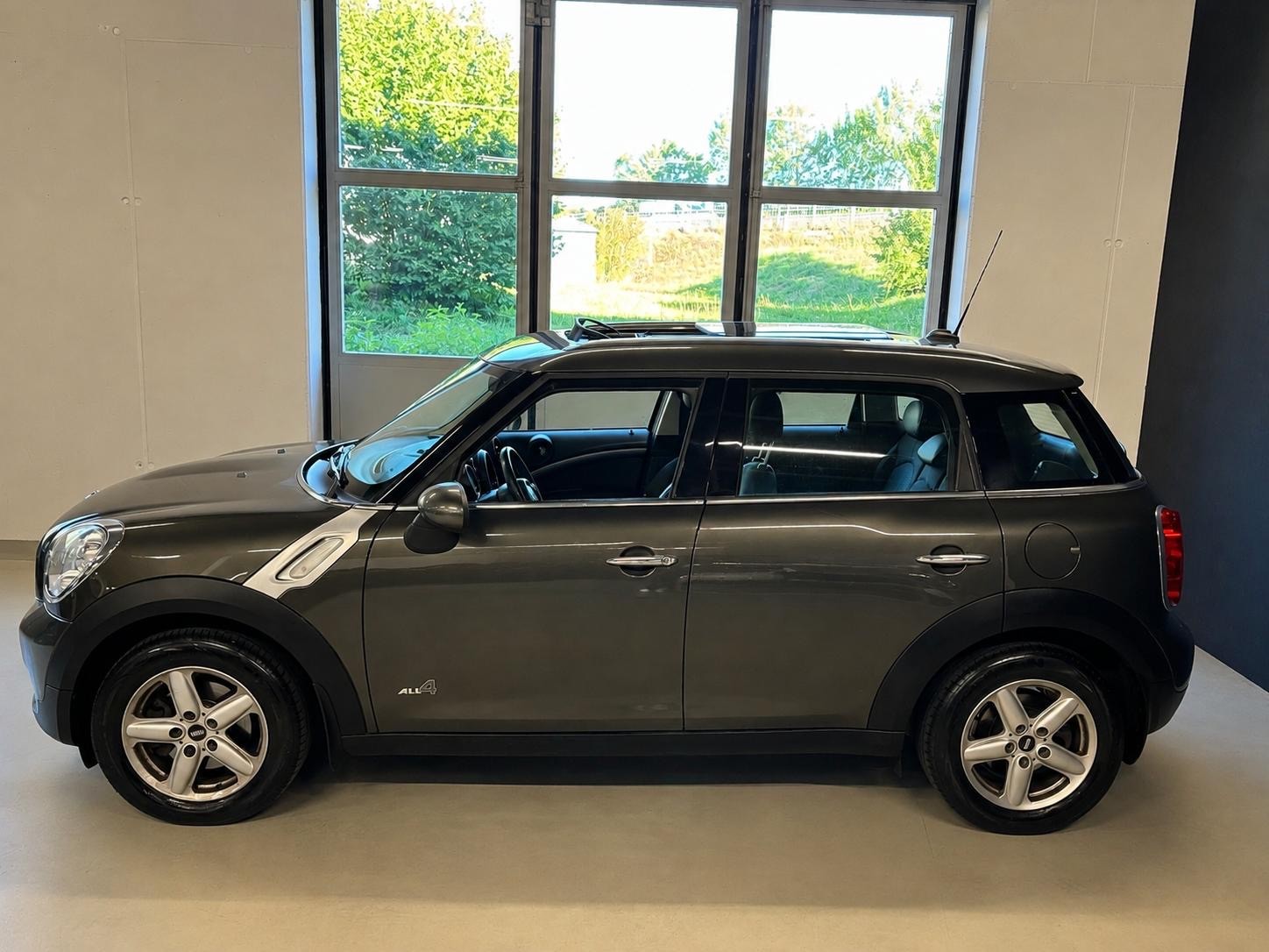 MINI Countryman Cooper ALL4 Steptronic-image-9
